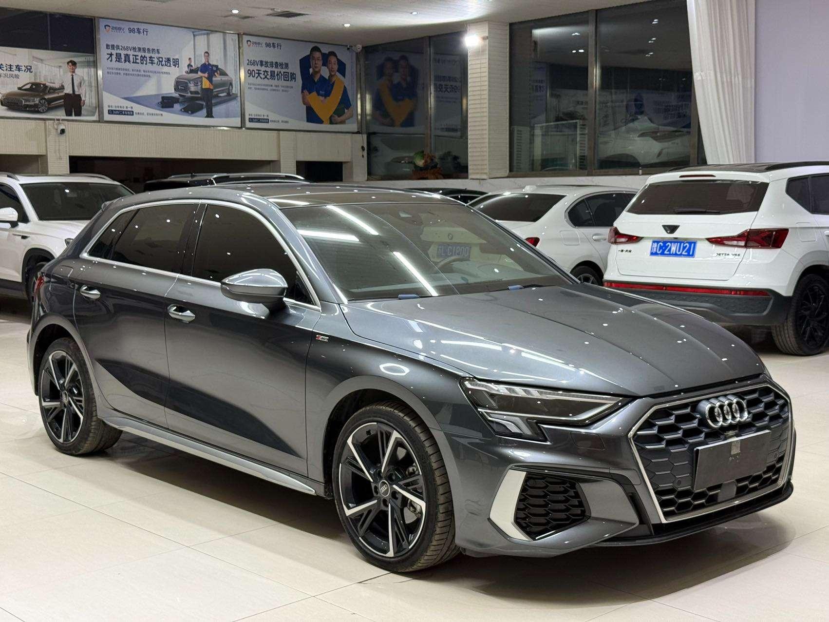 Audi A3 2022, фото 3