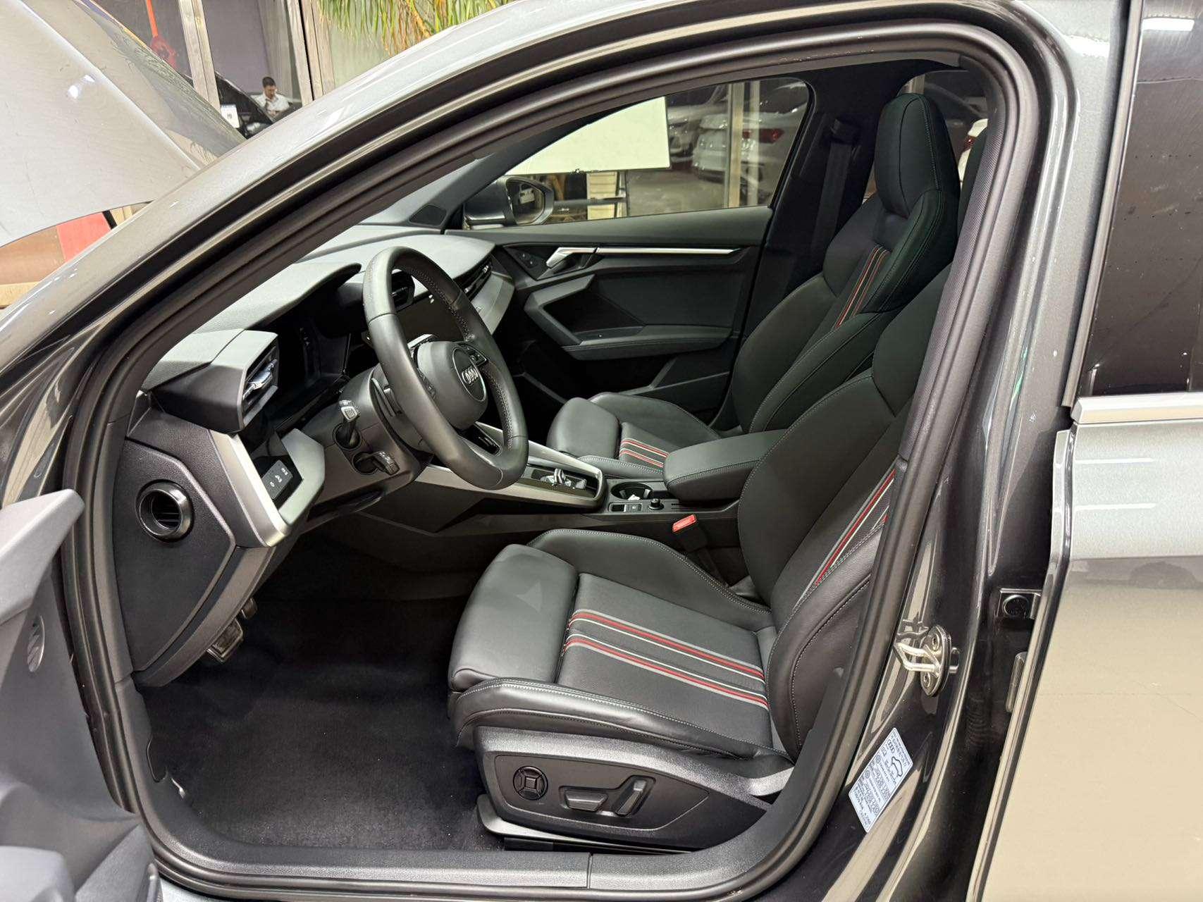 Audi A3 2022, фото 16