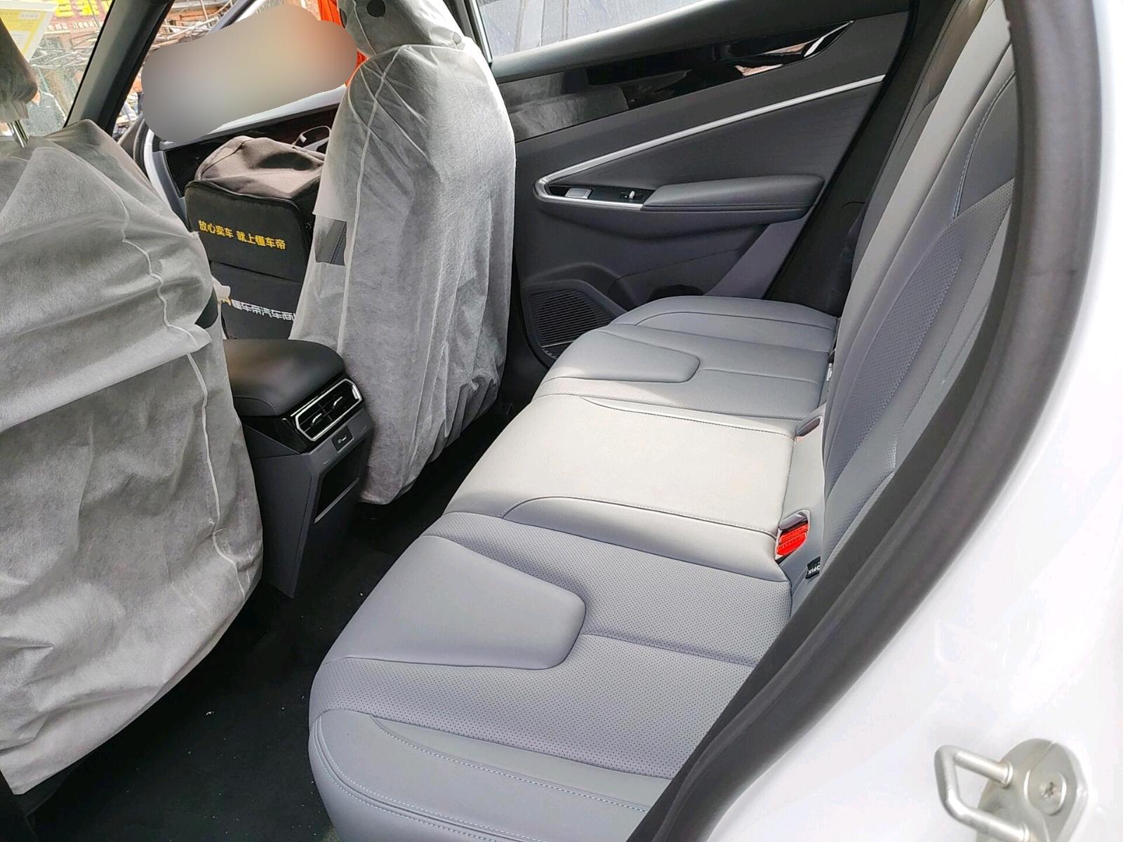 Geely Boyue 2026, фото 9