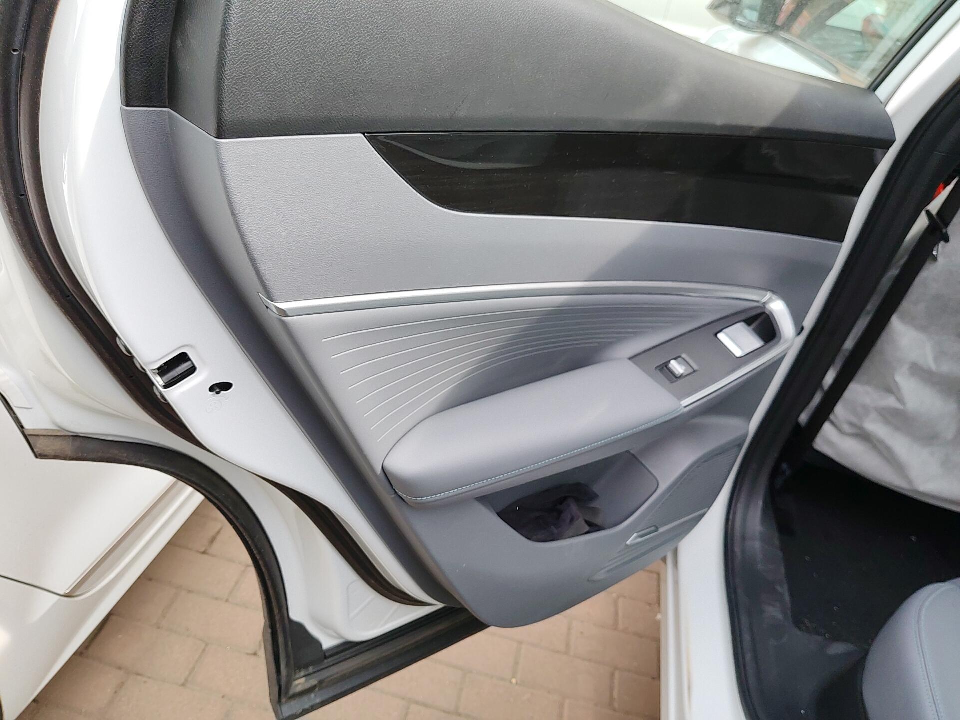 Geely Boyue 2026, фото 17