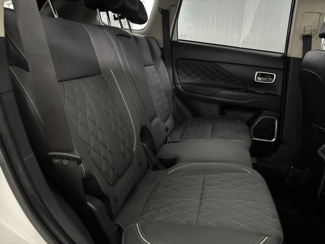 Mitsubishi Outlander 2021, фото 9