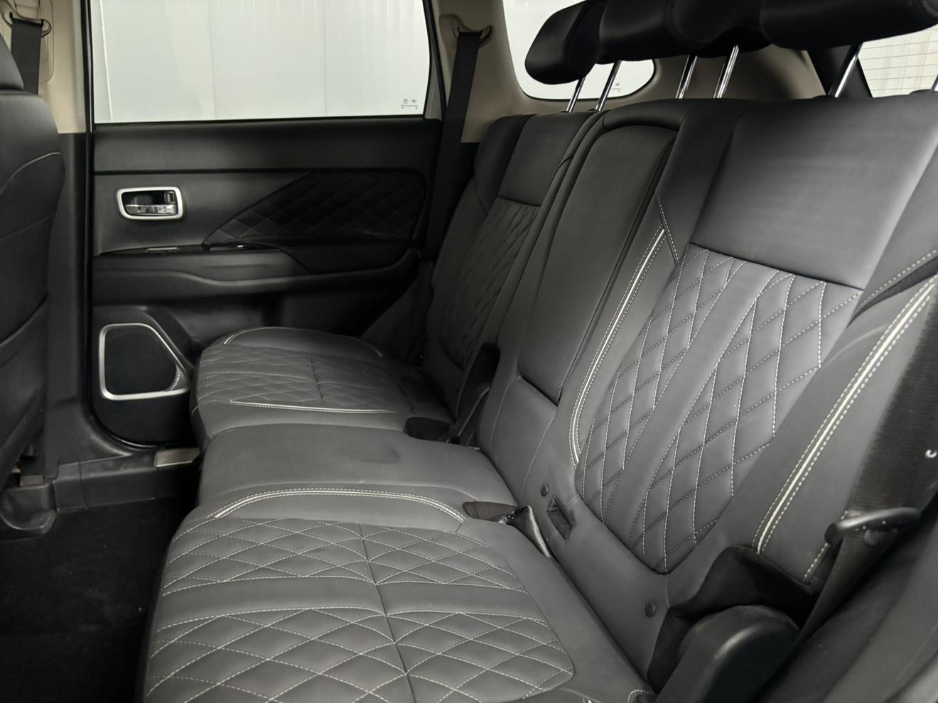 Mitsubishi Outlander 2021, фото 14