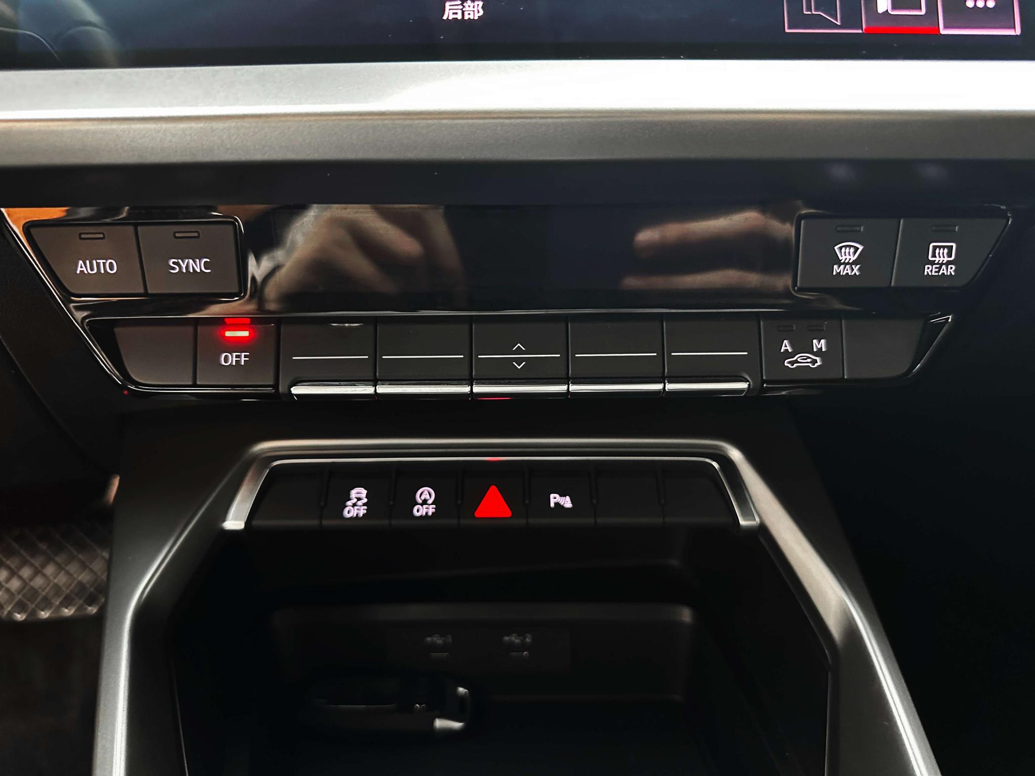 Audi A3 2021, фото 15