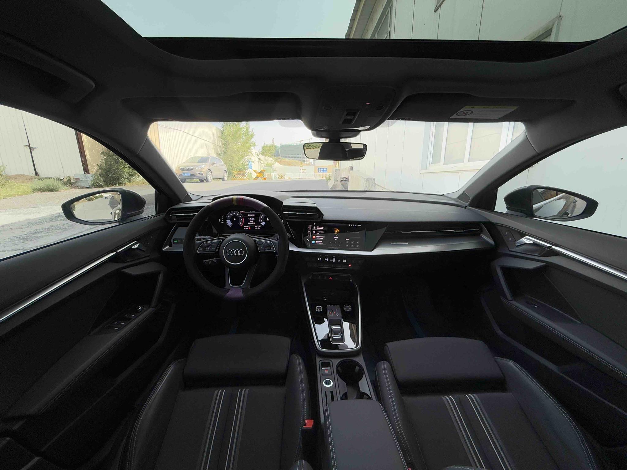 Audi A3 2023, фото 5