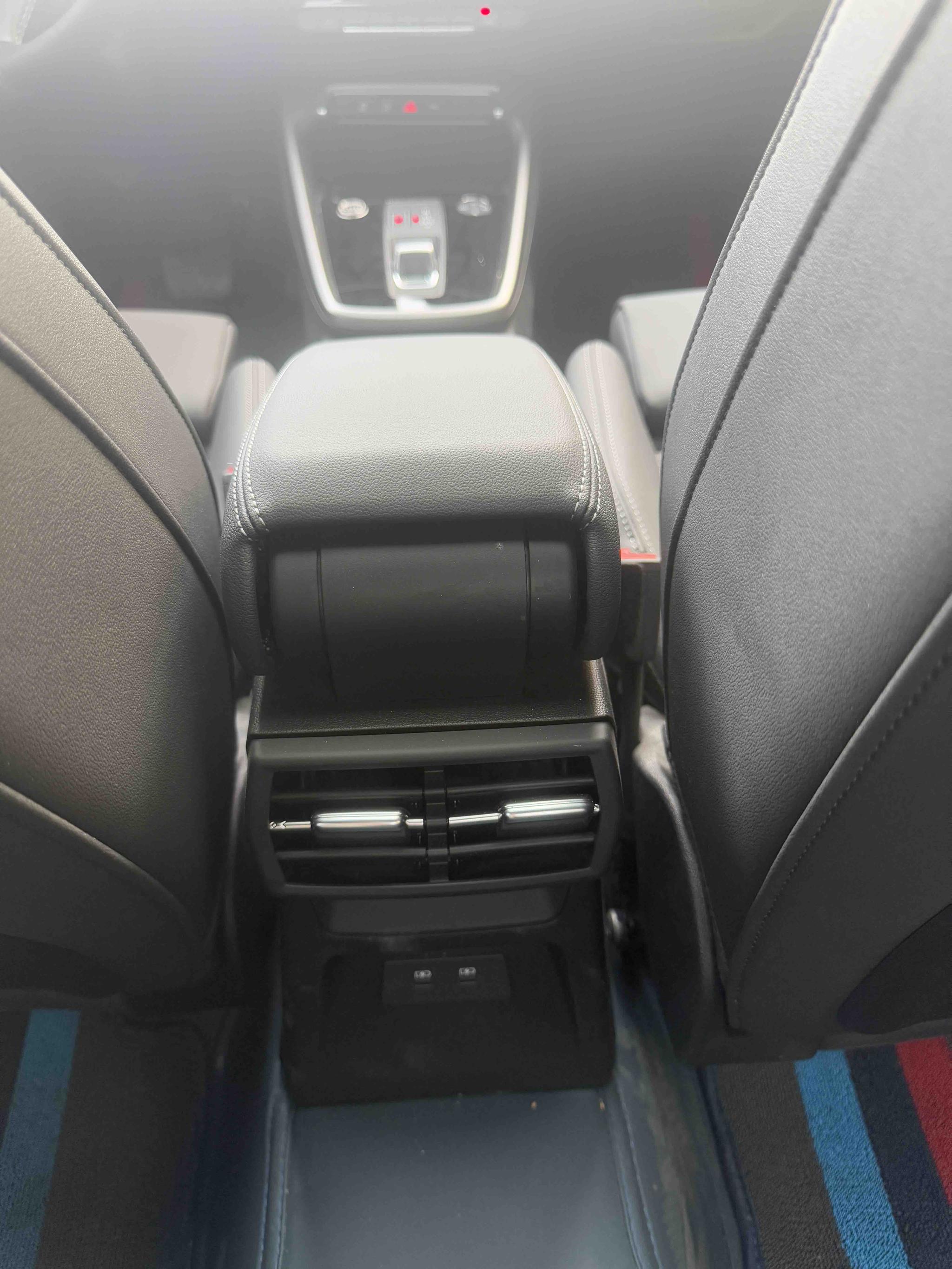 Audi A3 2023, фото 13