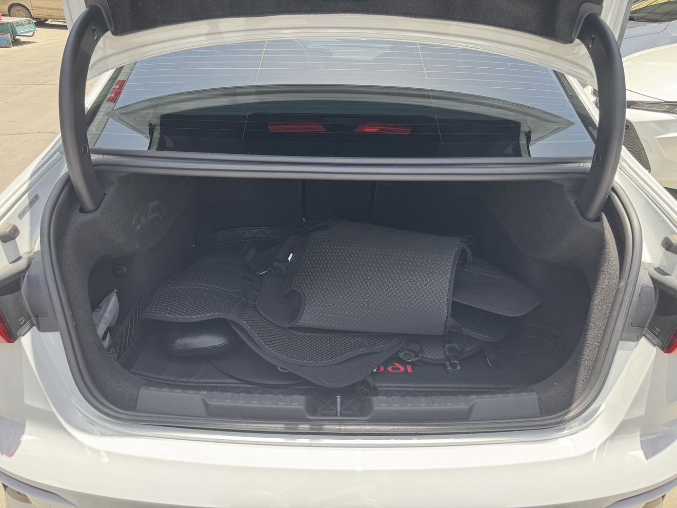 Audi A3 2022, фото 17