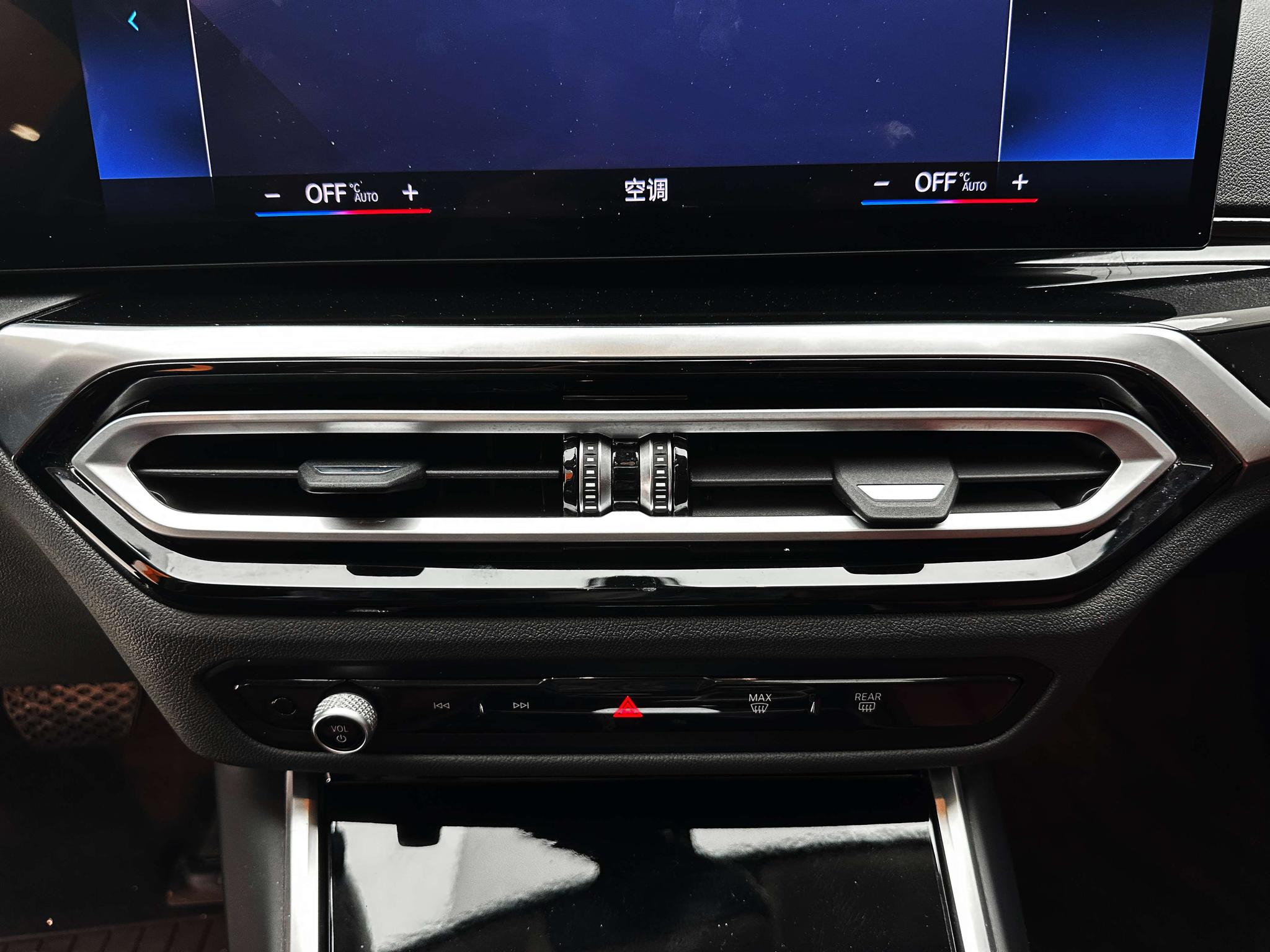 BMW 3 2023, фото 15