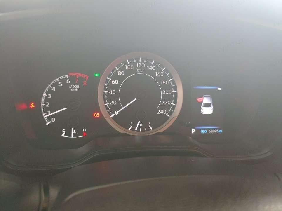 Toyota Corolla 2021, фото 8