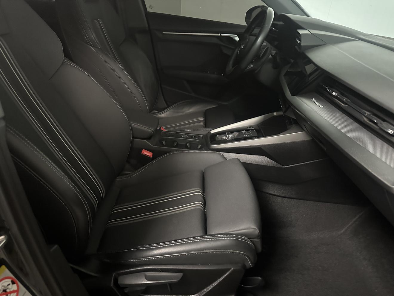 Audi A3 2022, фото 16
