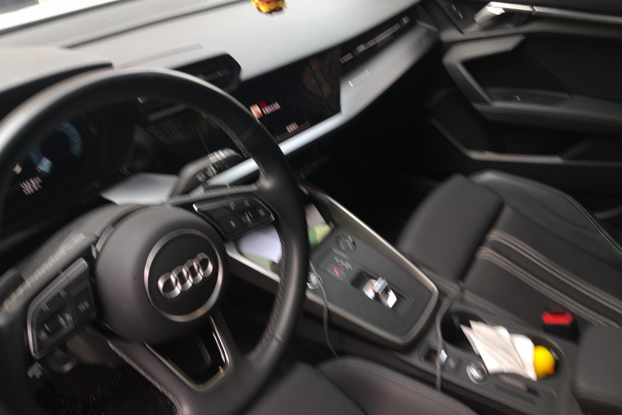 Audi A3 2023, фото 15