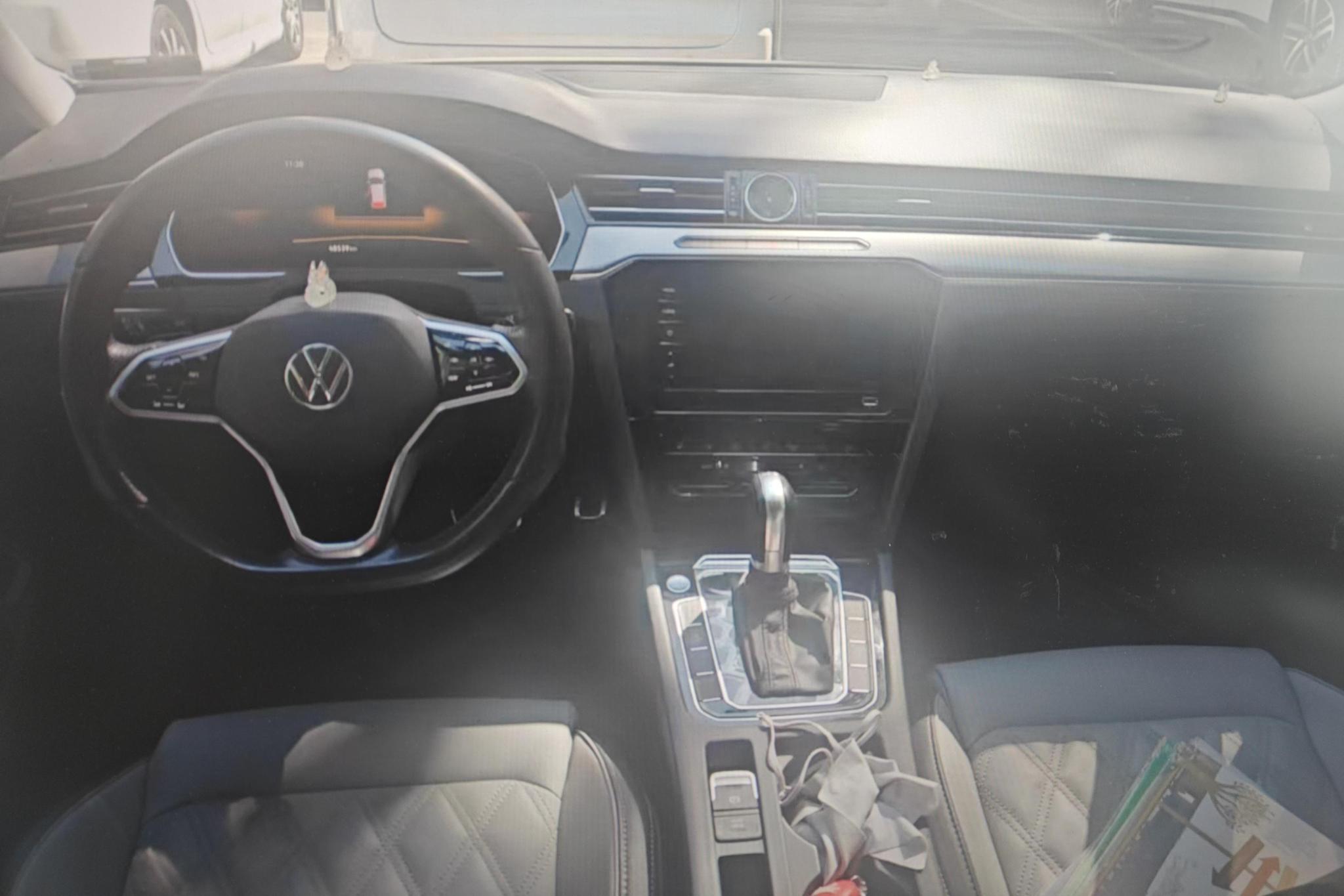 Volkswagen Passat 2023, фото 14
