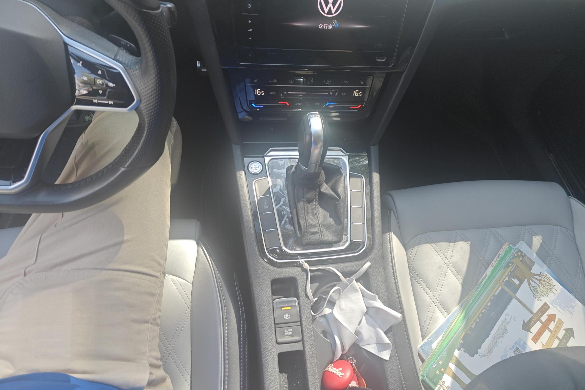 Volkswagen Passat 2023, фото 16