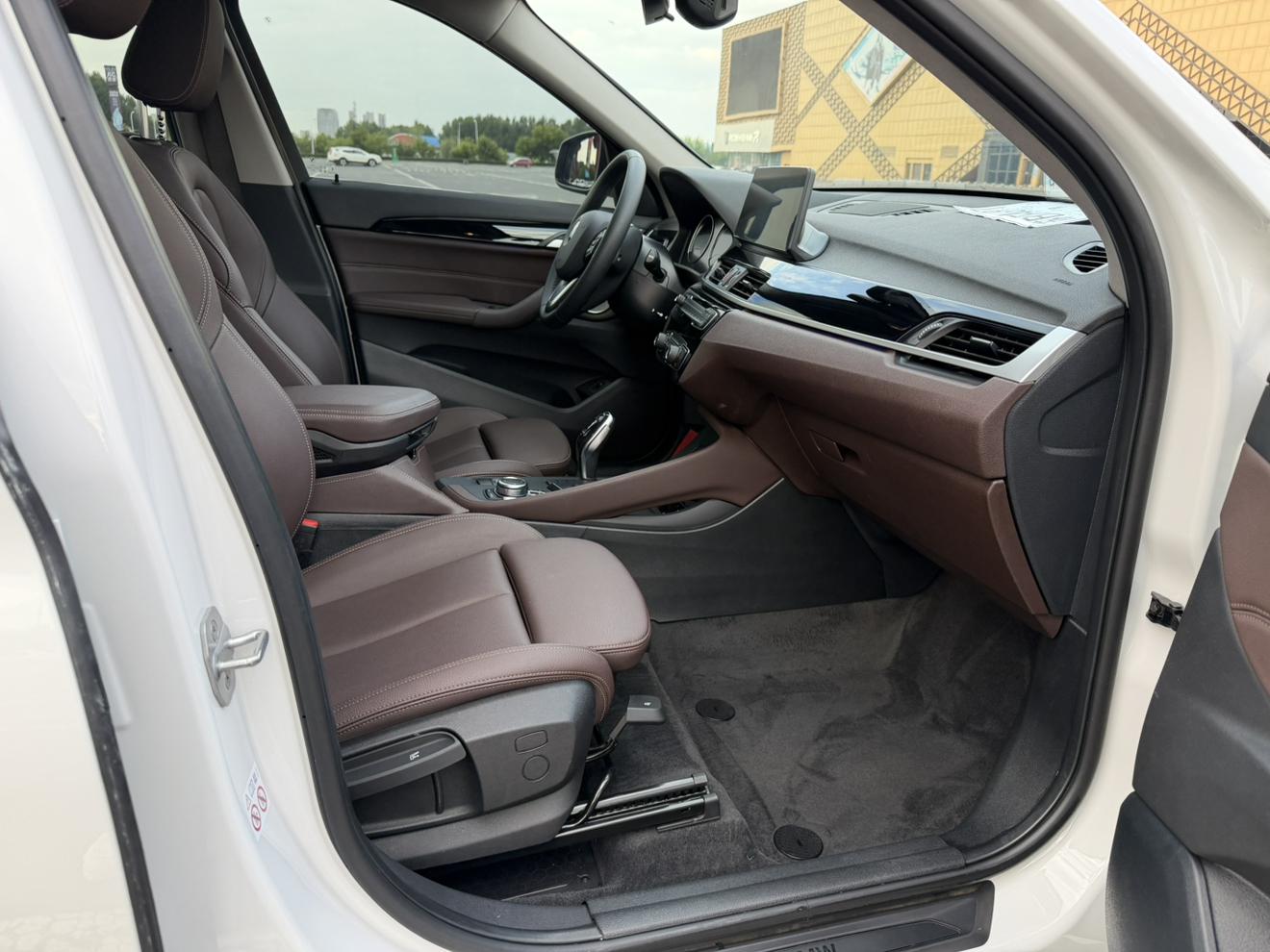 BMW X1 2022, фото 16