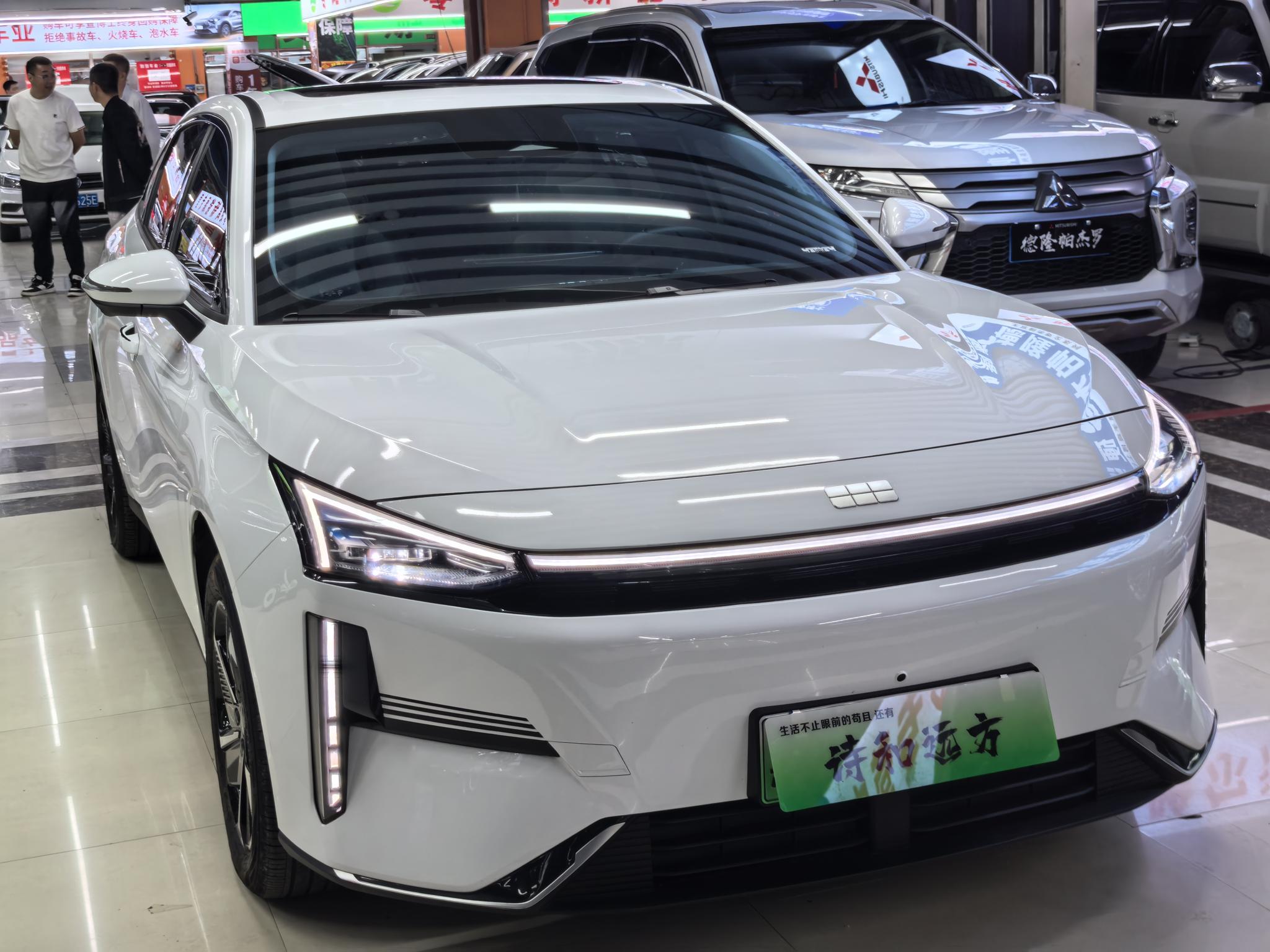Geely Galaxy L6 2025, фото 3