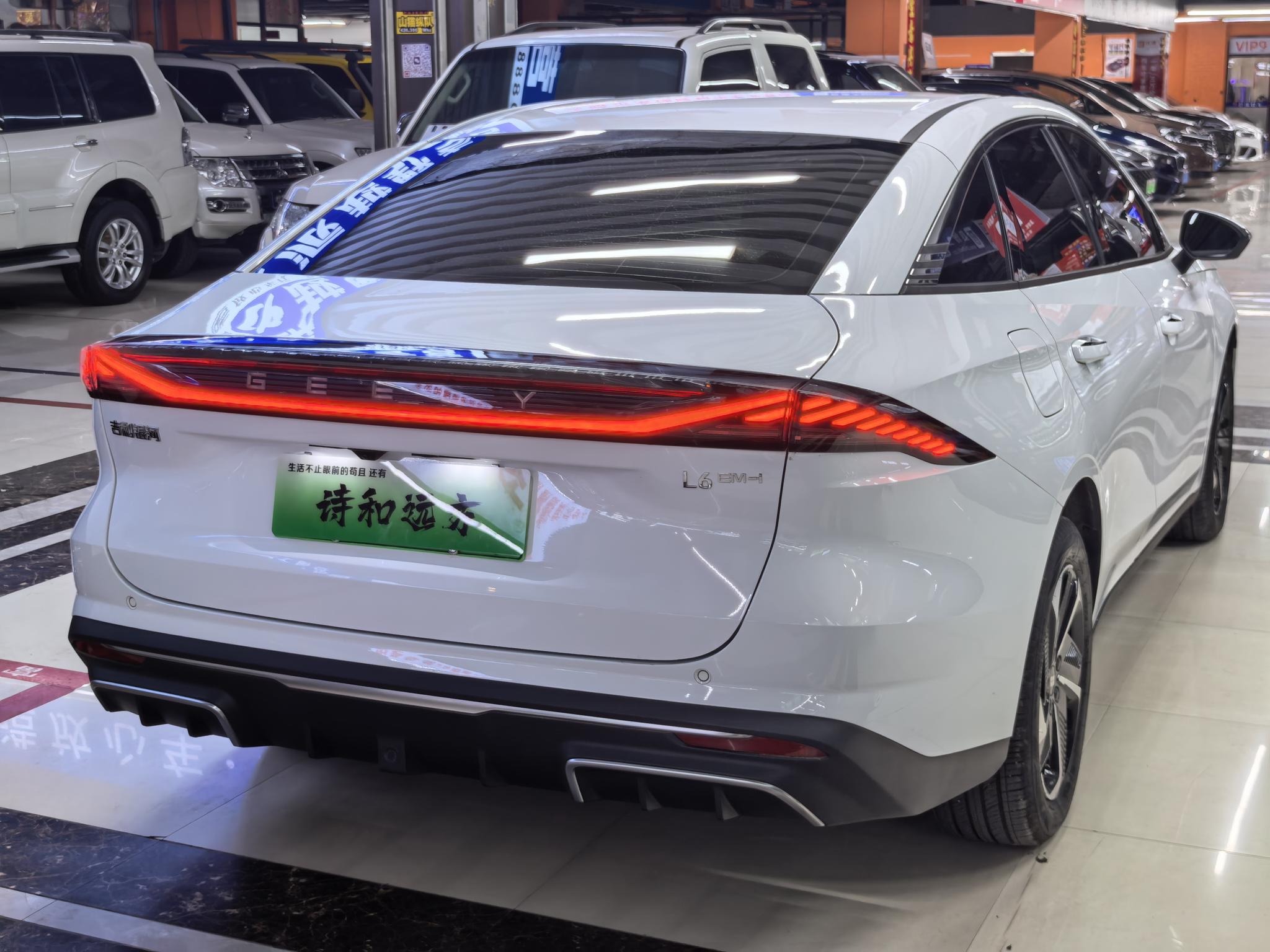 Geely Galaxy L6 2025, фото 5