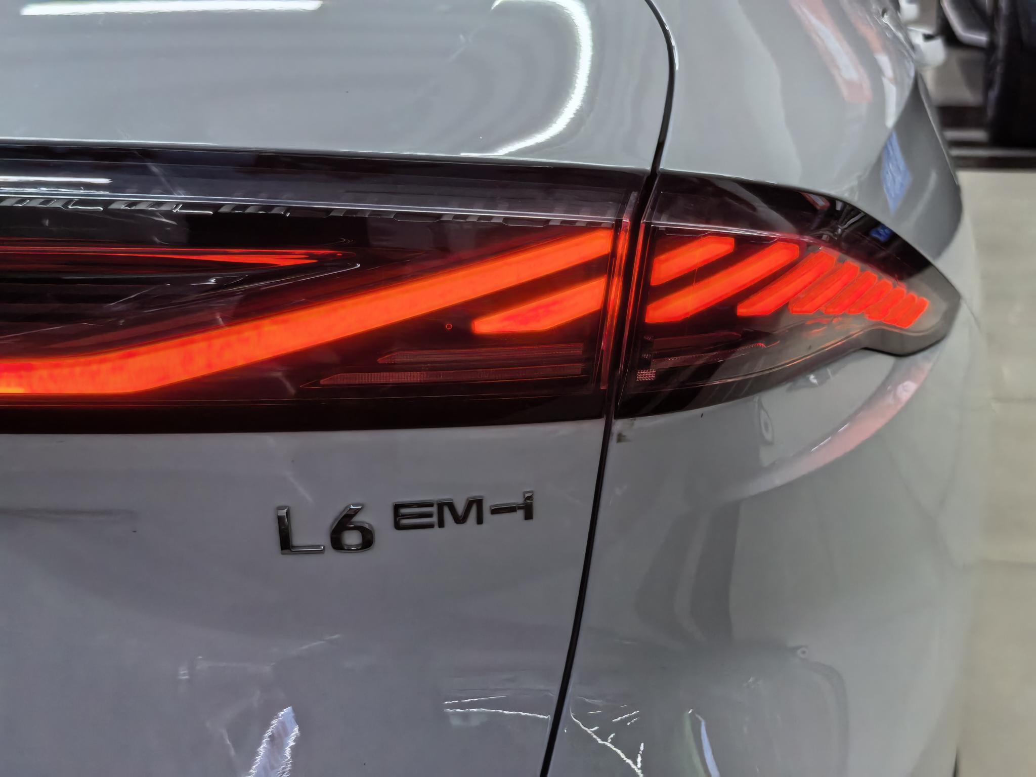 Geely Galaxy L6 2025, фото 8