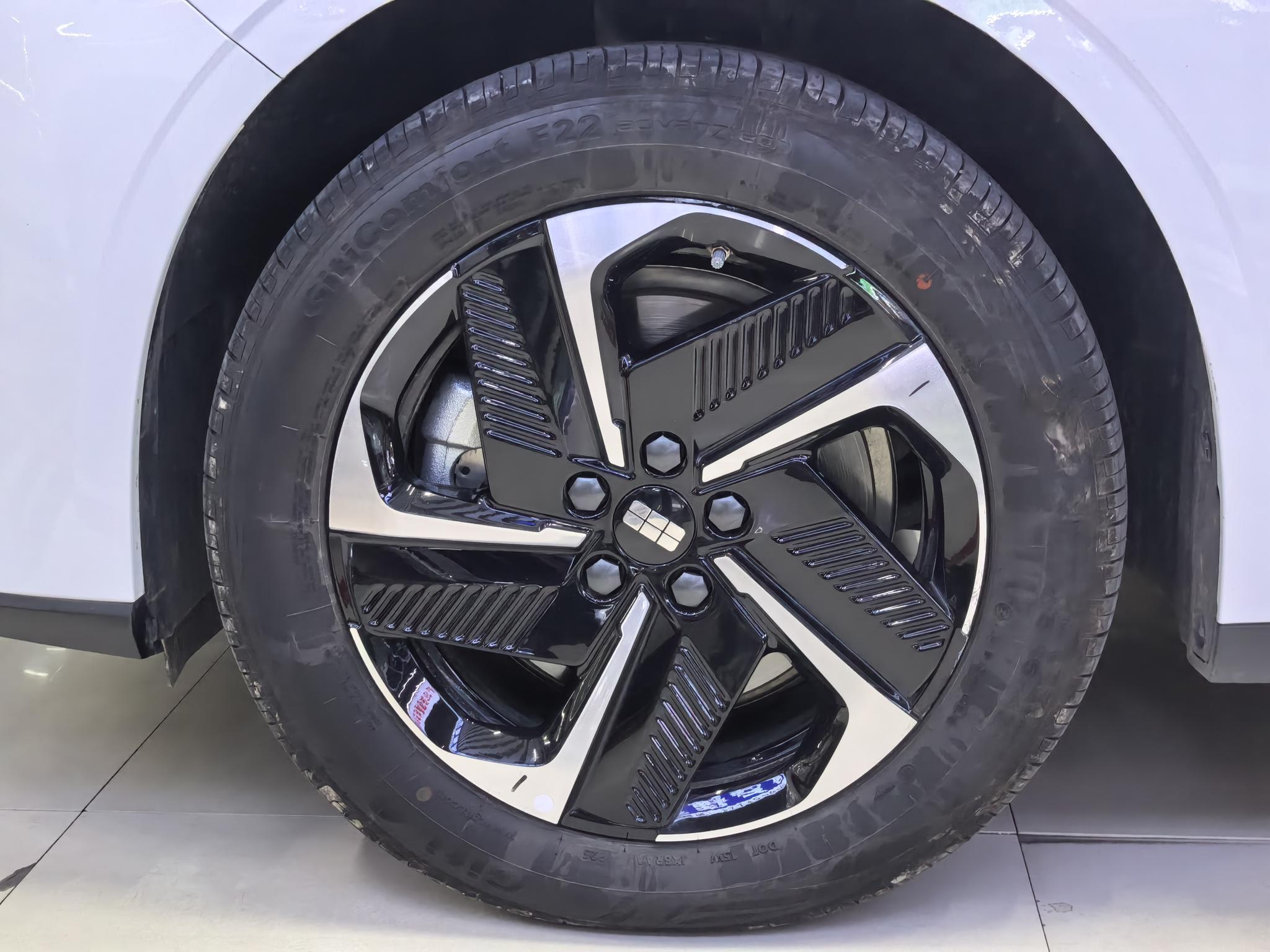 Geely Galaxy L6 2025, фото 10