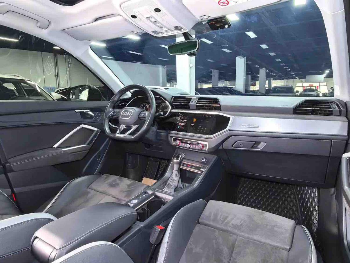 Audi Q3 2022, фото 14
