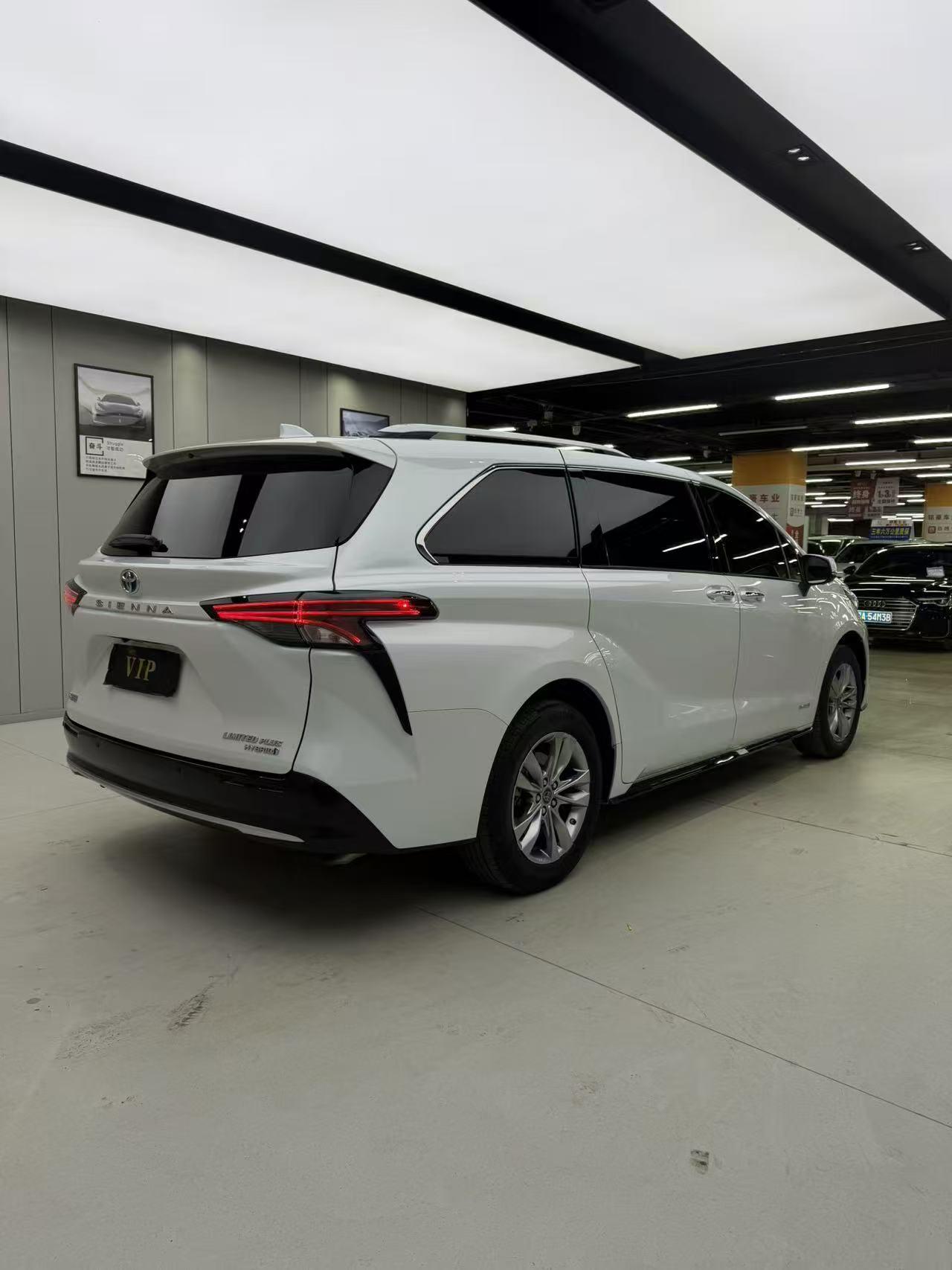 Toyota Sienna 2021, фото 6