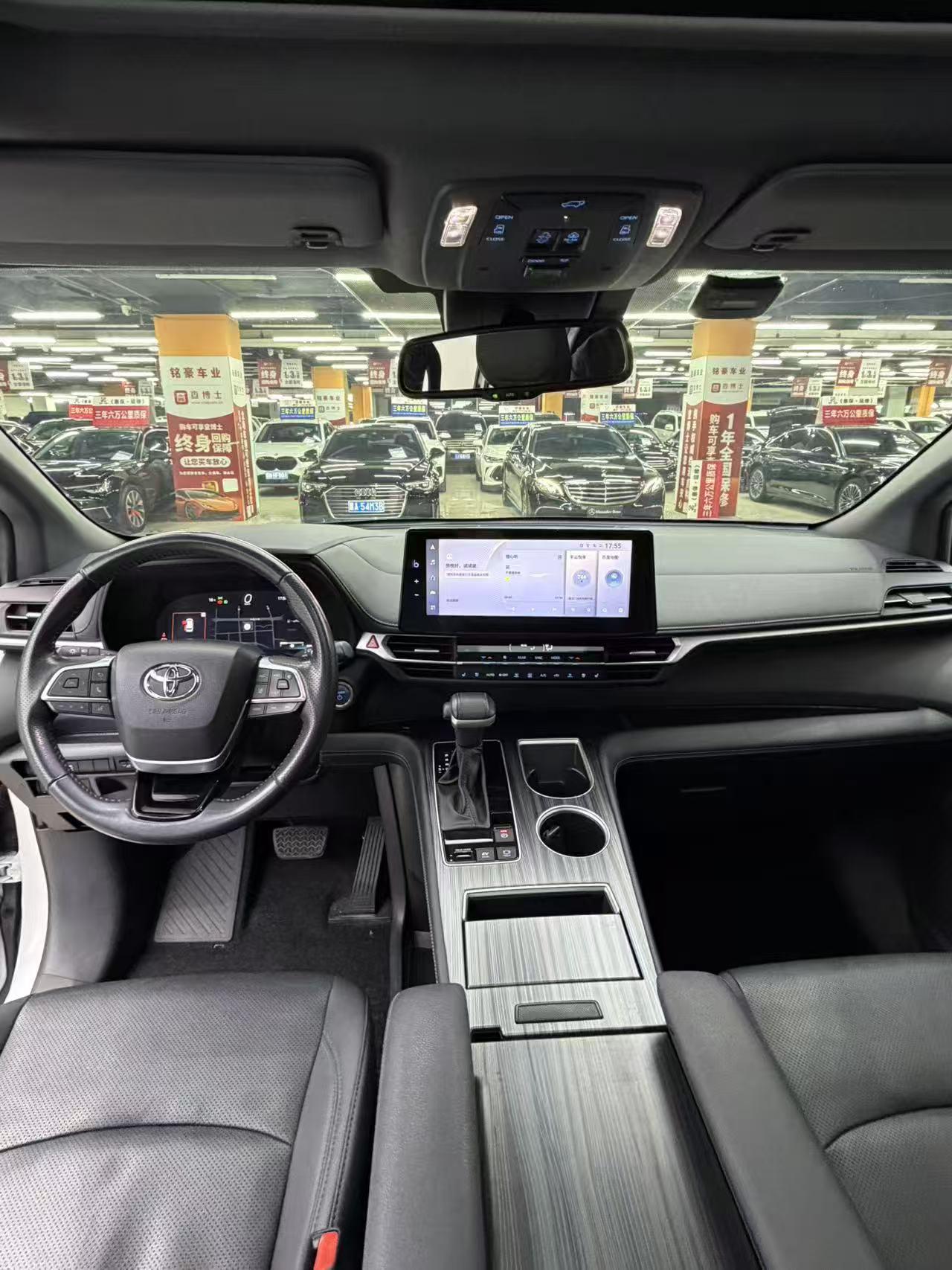 Toyota Sienna 2021, фото 8