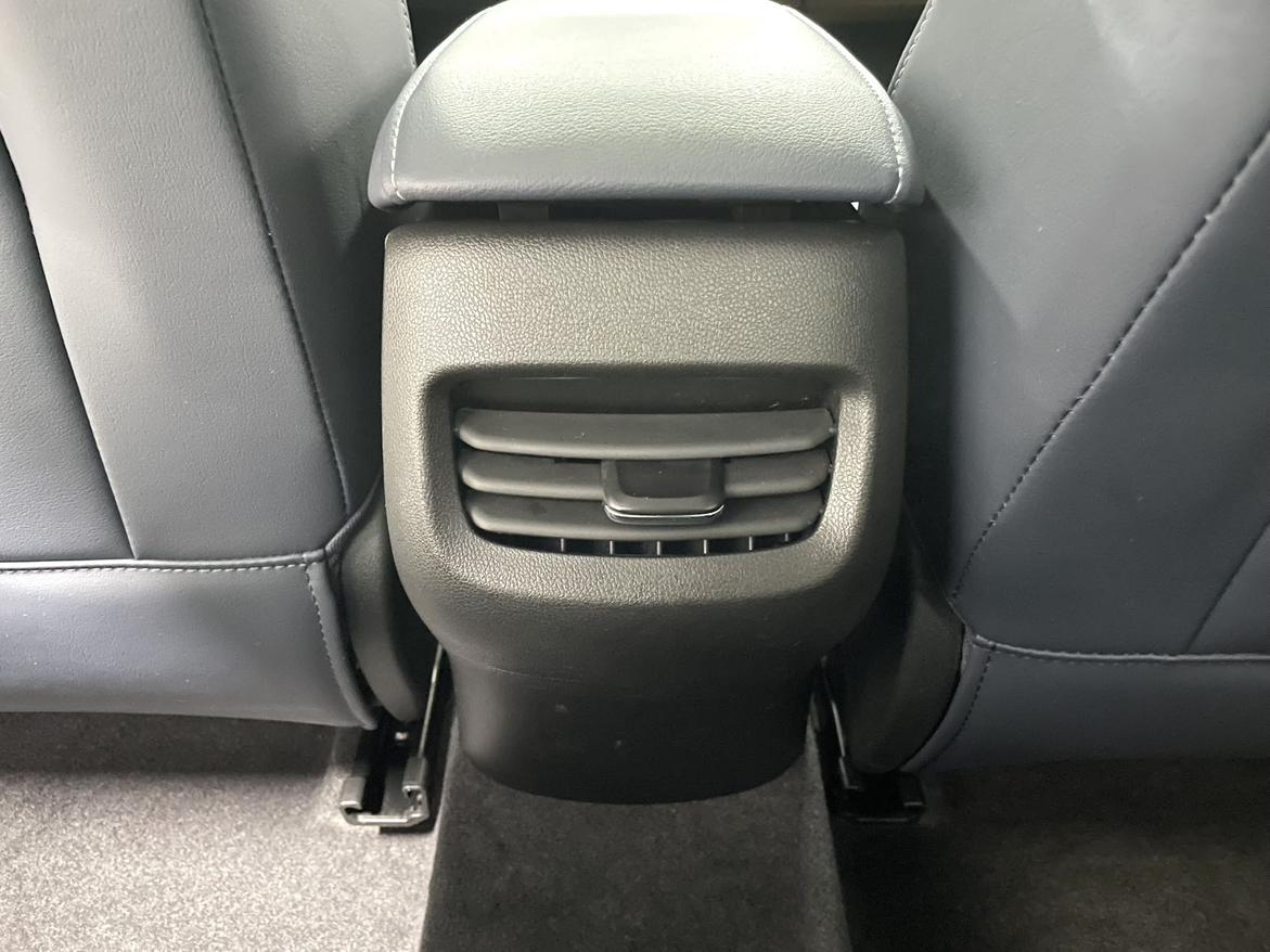 Chevrolet Onix 2023, фото 14