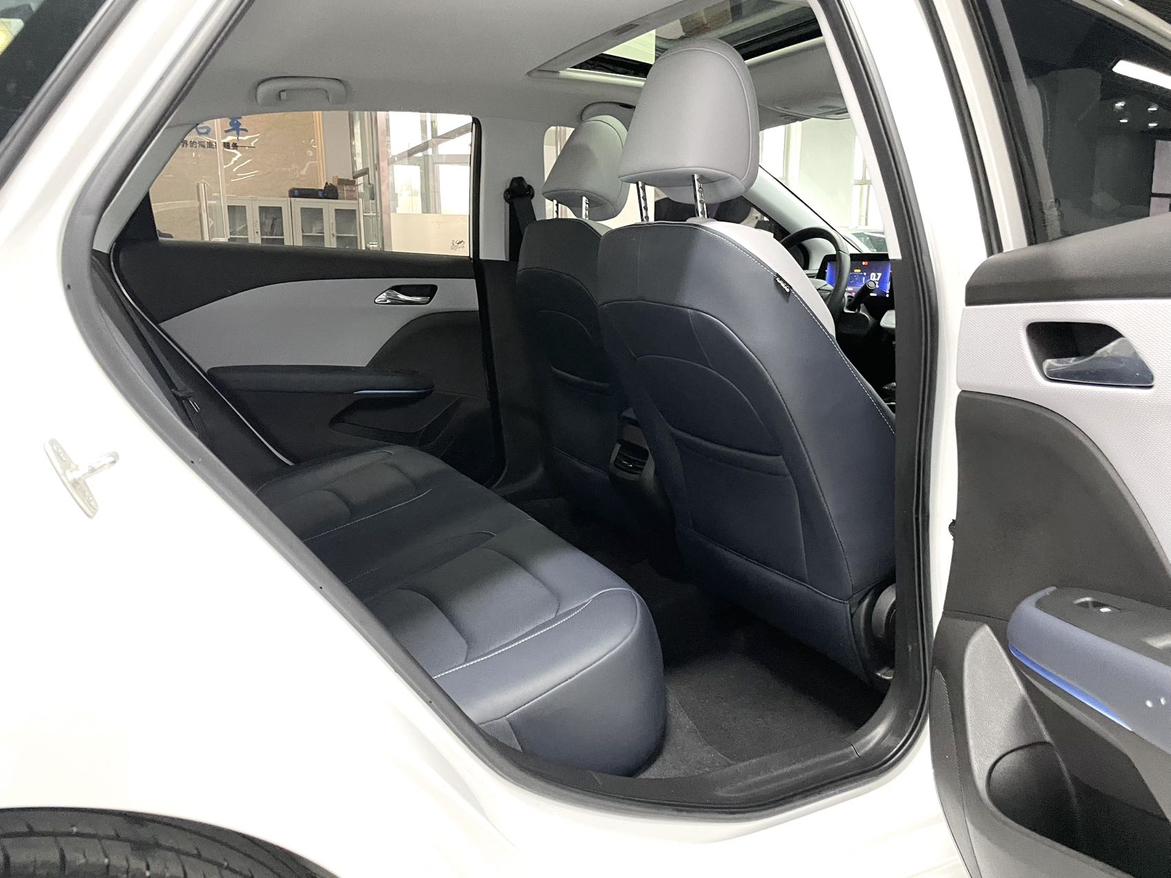 Chevrolet Onix 2023, фото 15