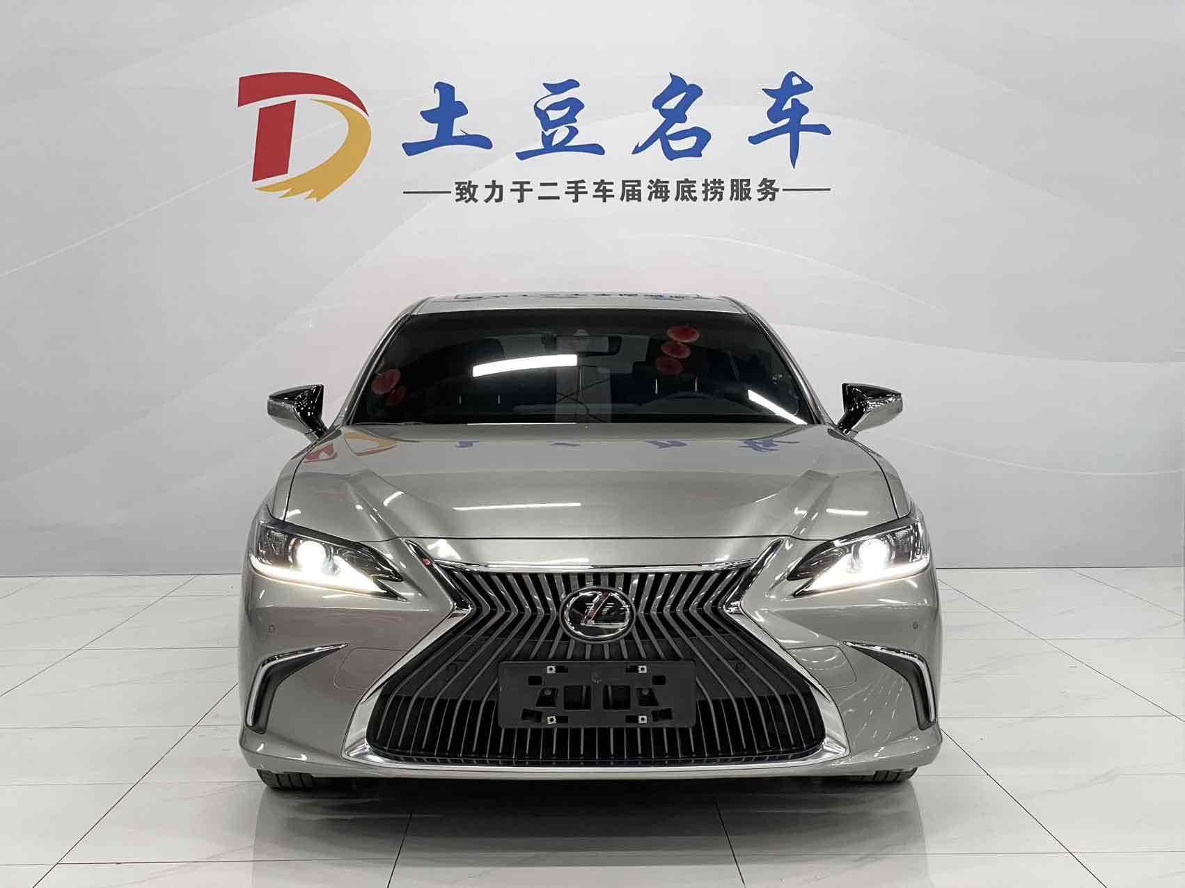 Lexus ES 2021, фото 2