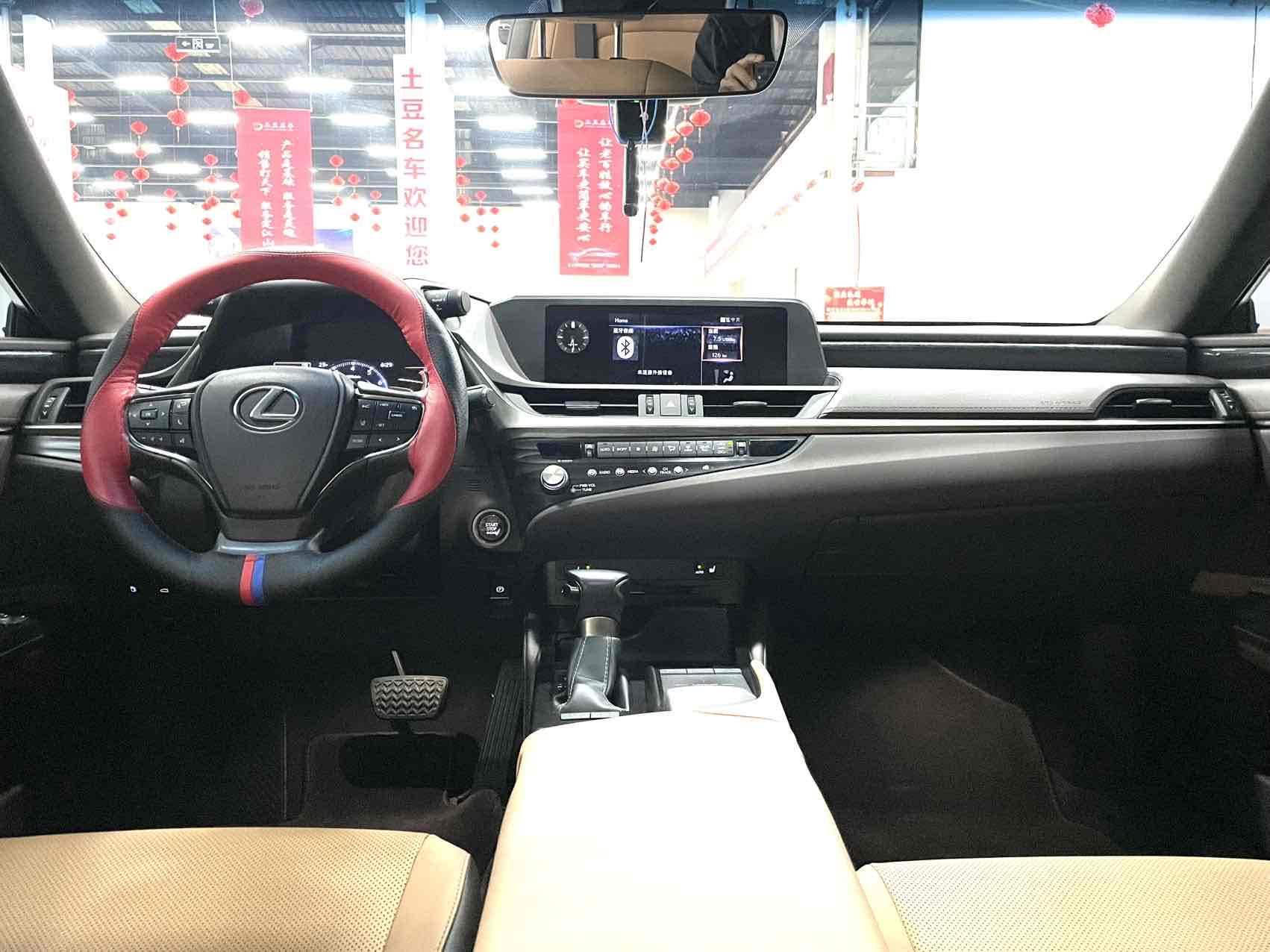 Lexus ES 2021, фото 9