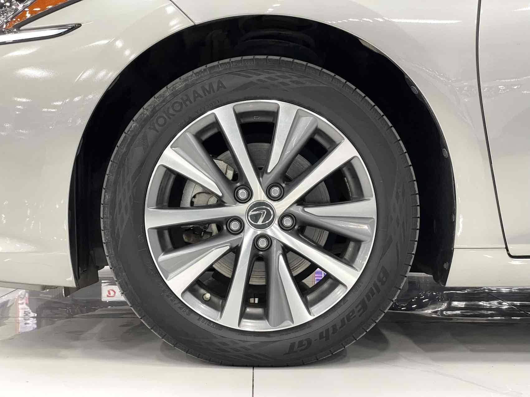 Lexus ES 2021, фото 16