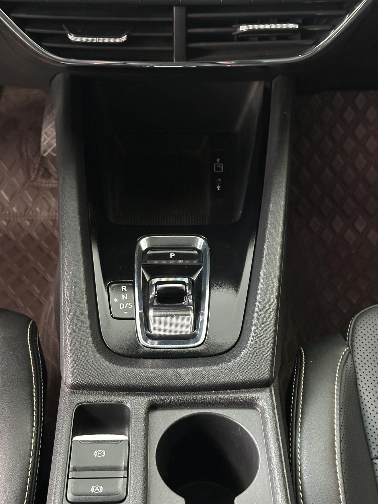 Skoda Octavia 2022, фото 17