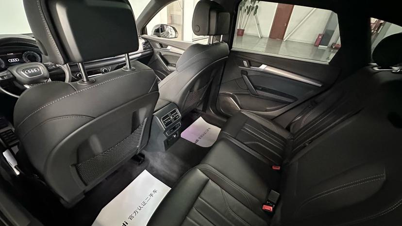 Audi Q5L 2024, фото 7