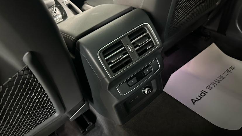 Audi Q5L 2024, фото 11
