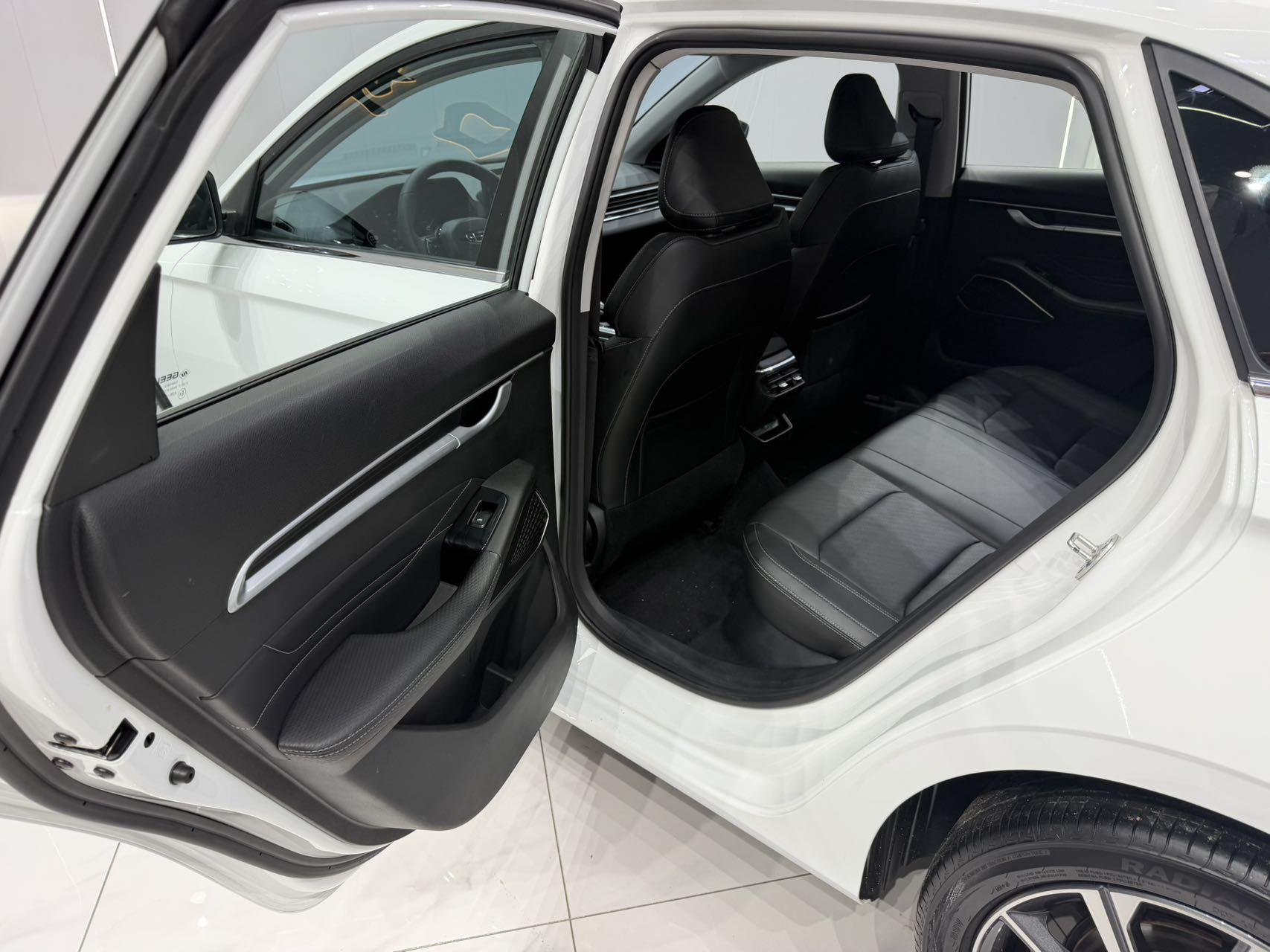 Geely Emgrand 2022, фото 16