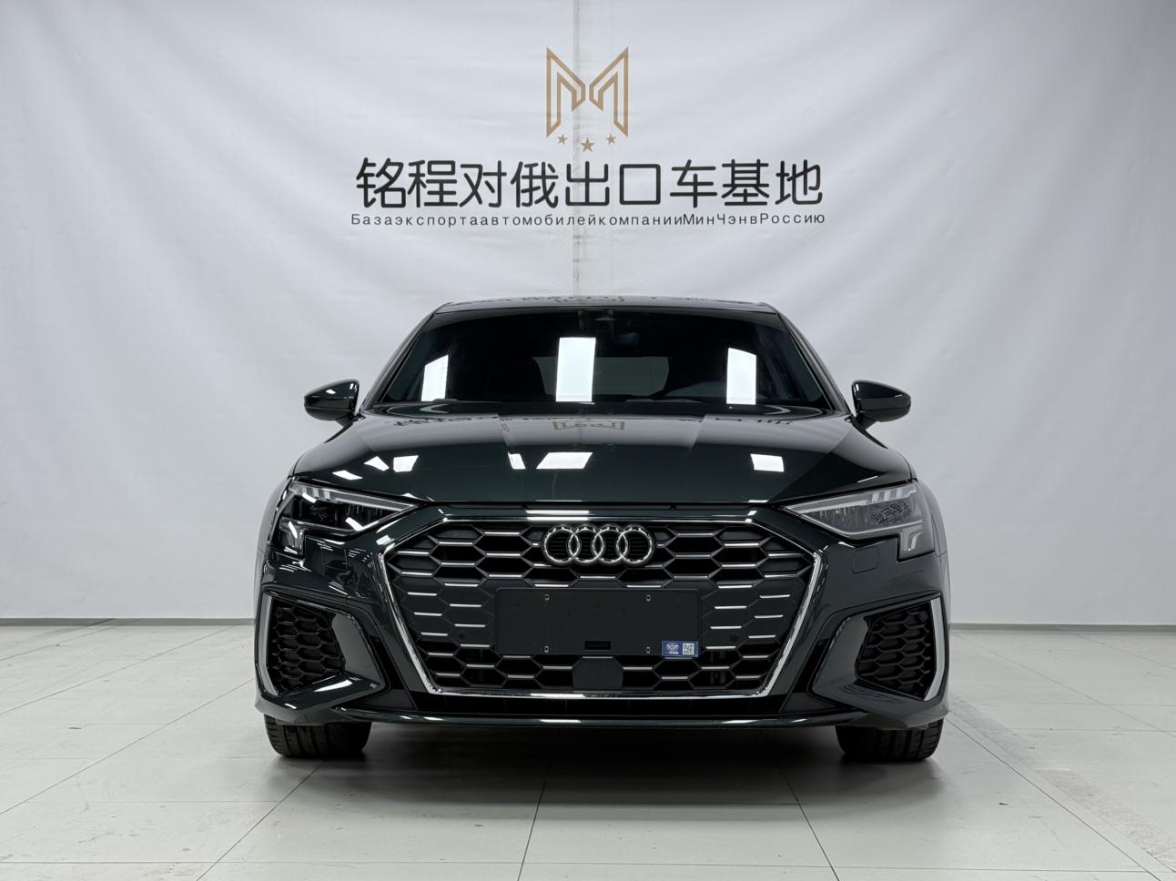 Audi A3 2023, фото 2