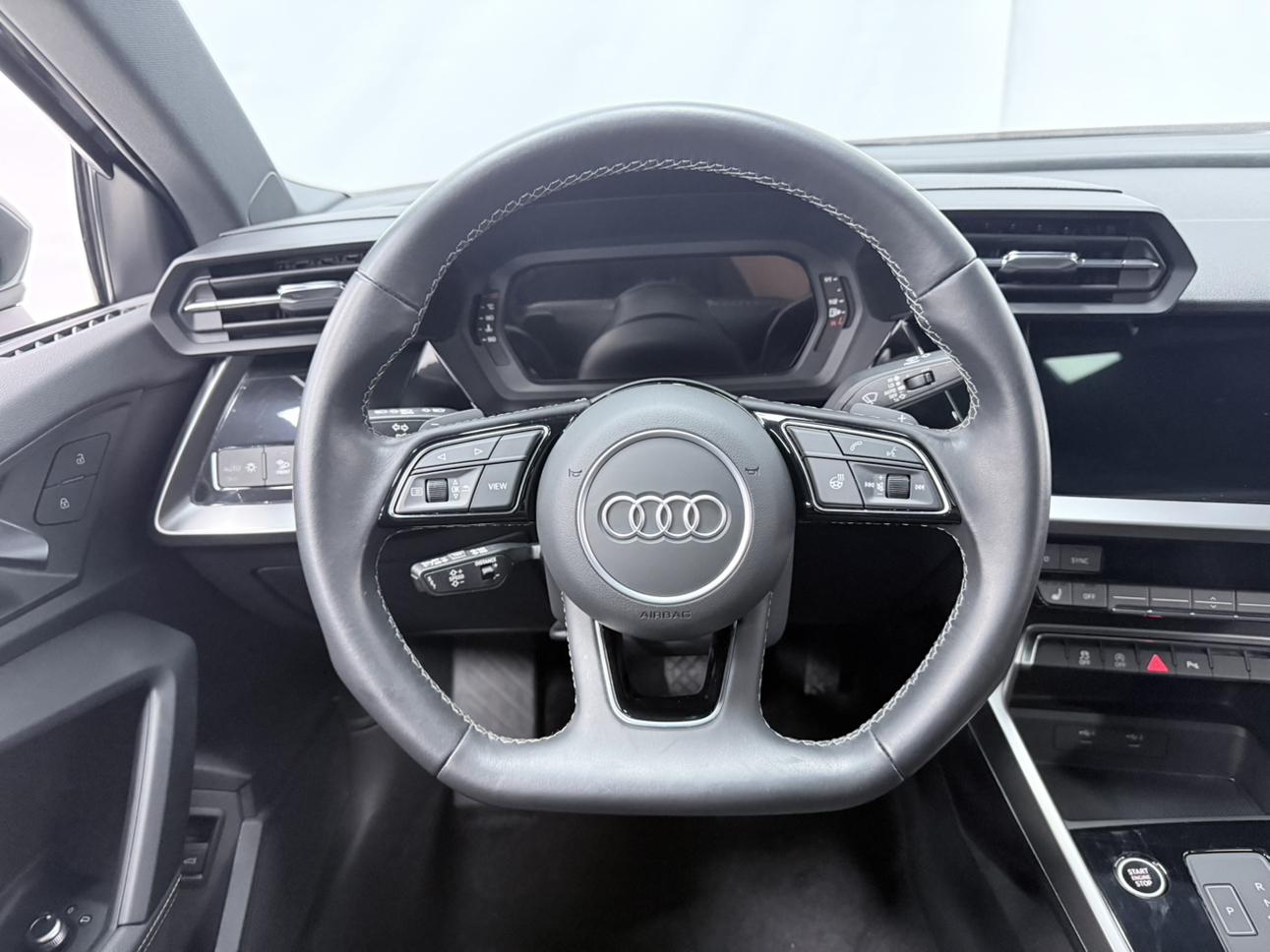 Audi A3 2023, фото 12