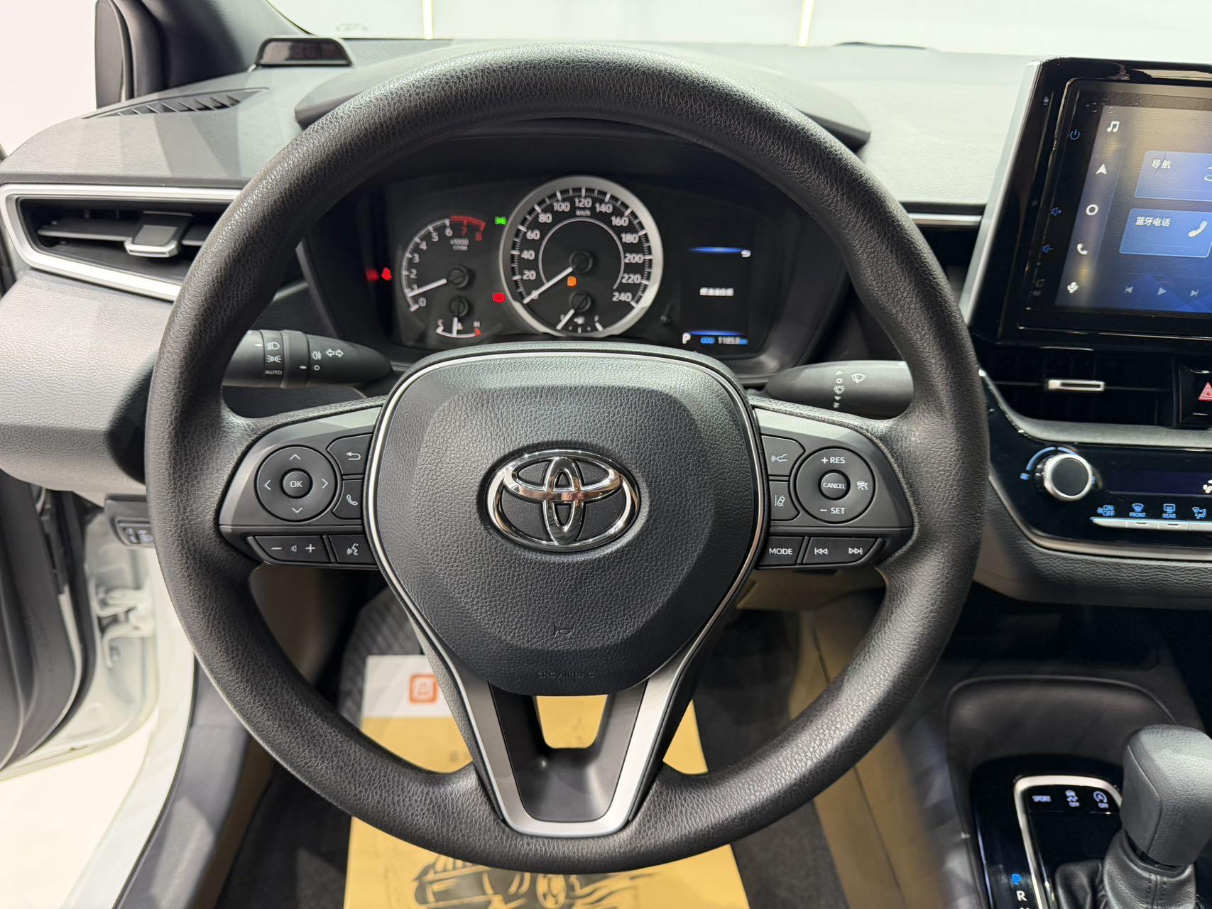 Toyota Corolla 2022, фото 11
