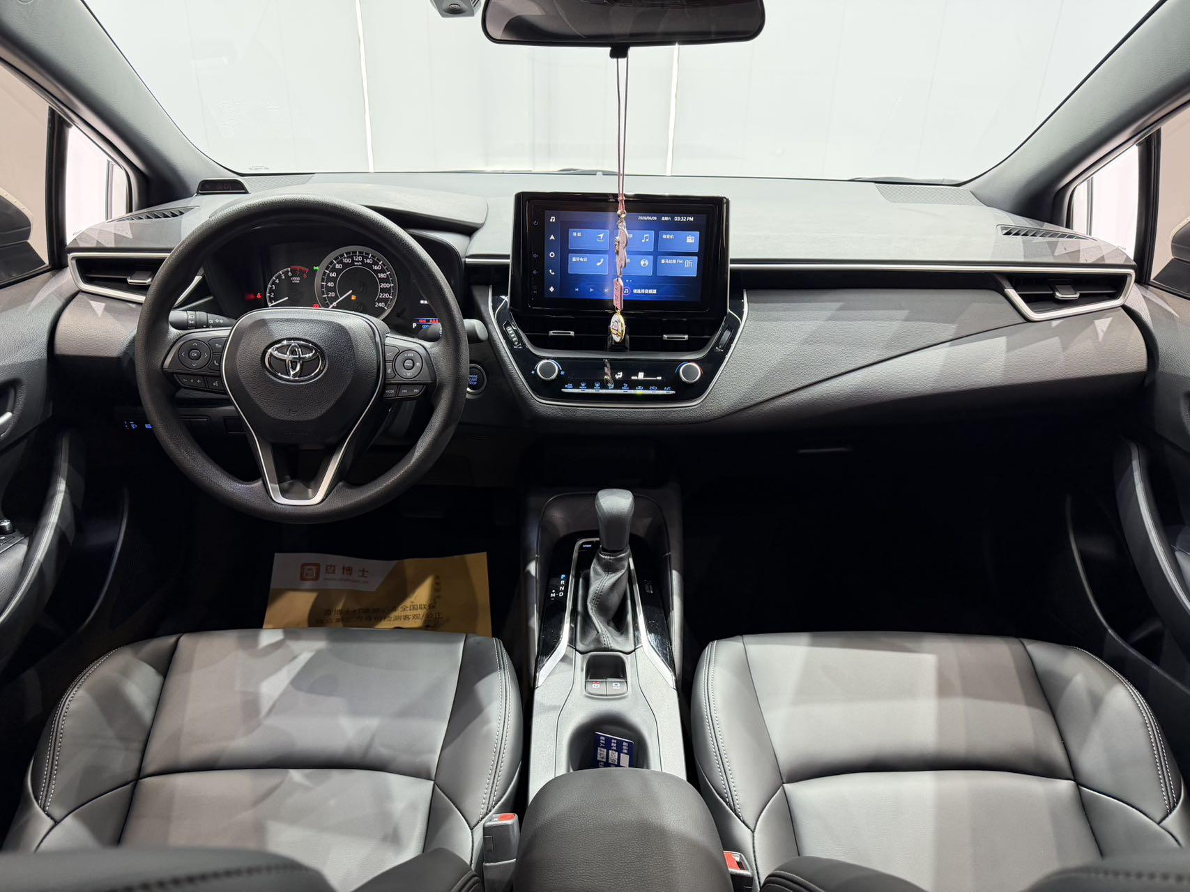 Toyota Corolla 2022, фото 13