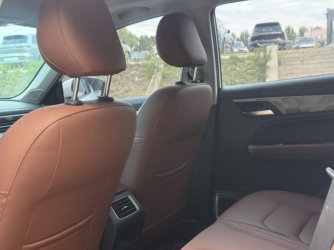 Geely Emgrand X6 2021, фото 6