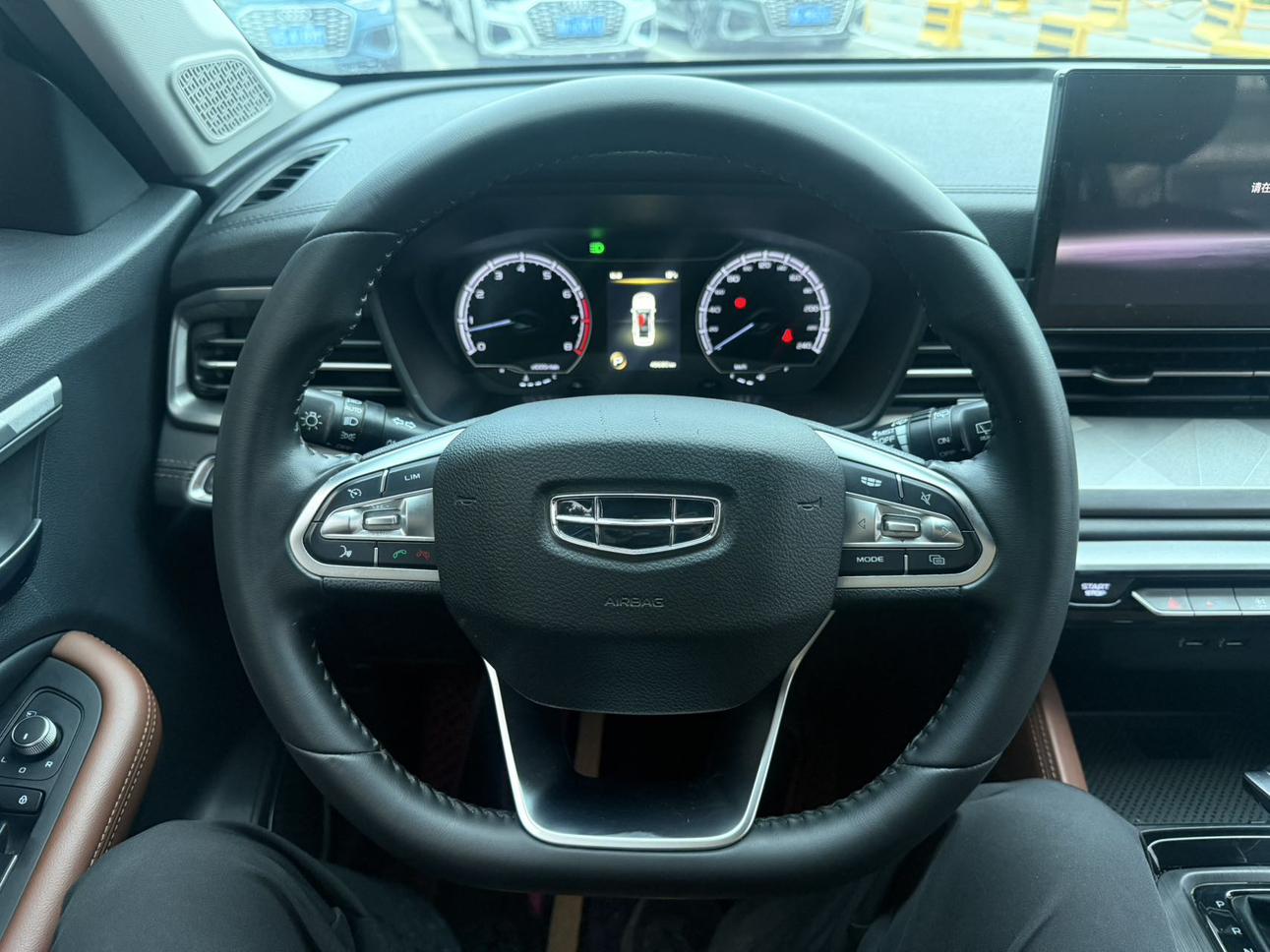 Geely Emgrand X6 2021, фото 11