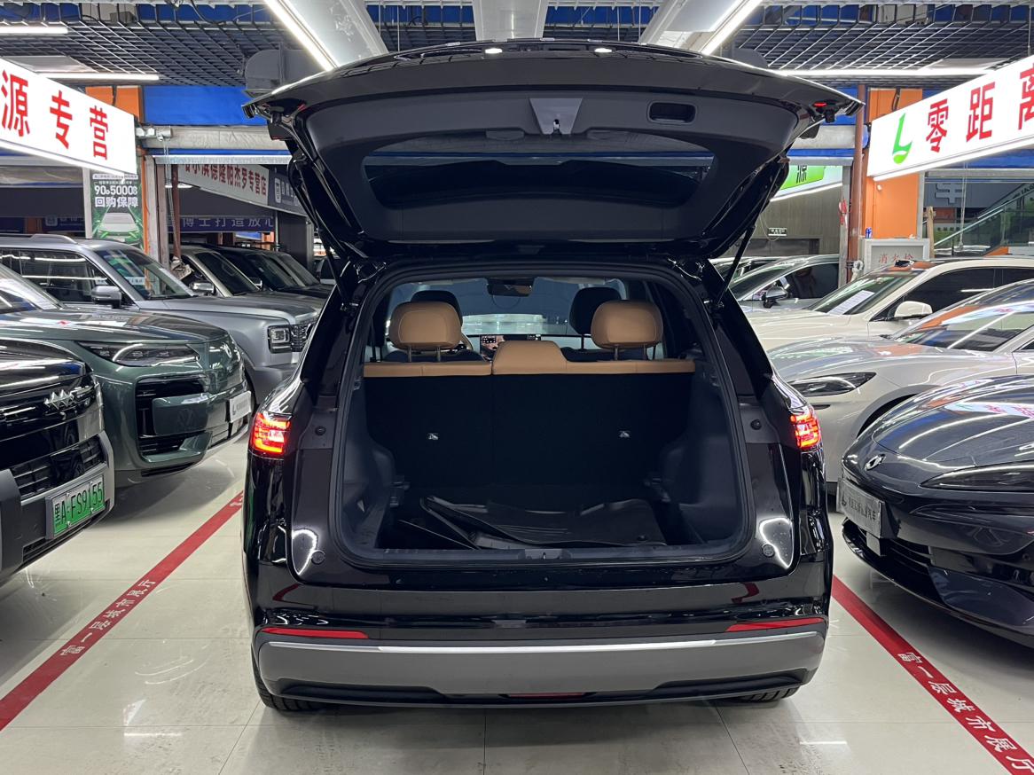 Geely Galaxy Starship 7 EM-i 2025, фото 16