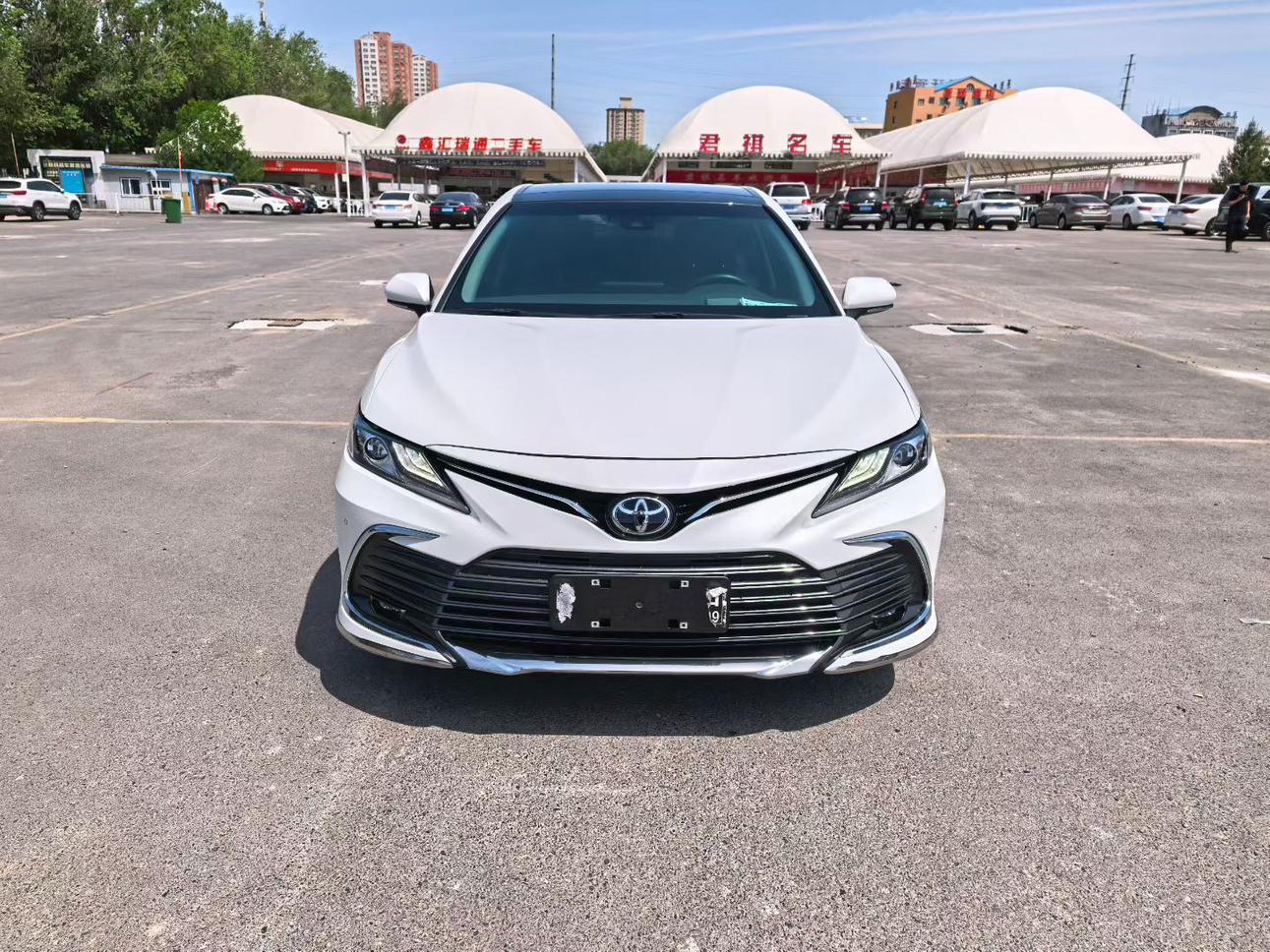 Toyota Camry 2023, фото 2
