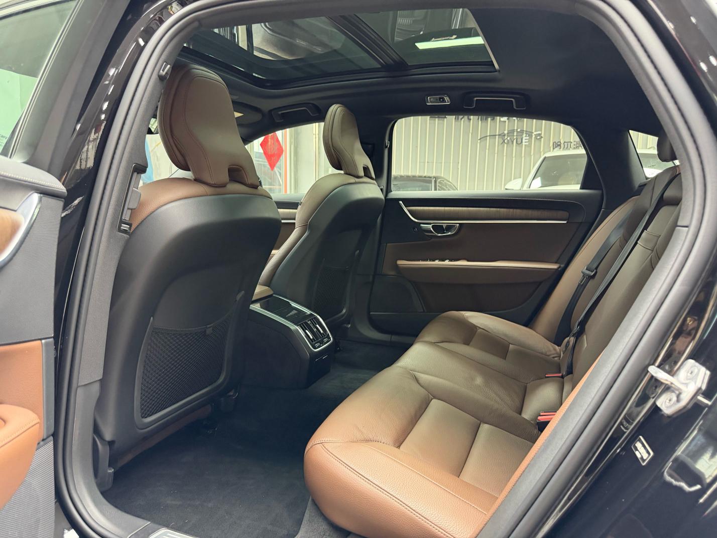Volvo S90 2021, фото 15