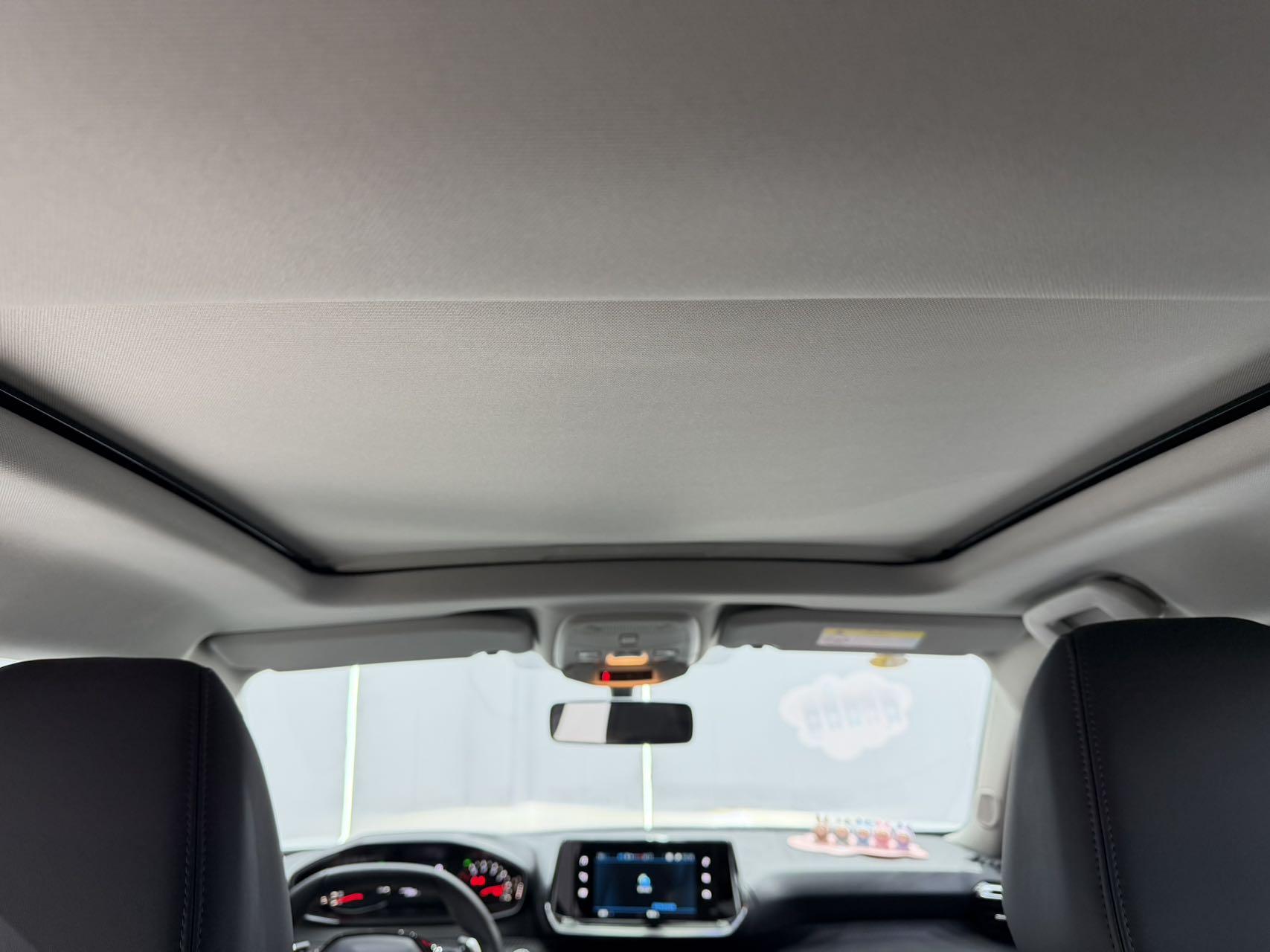 Peugeot 2008 2022, фото 14