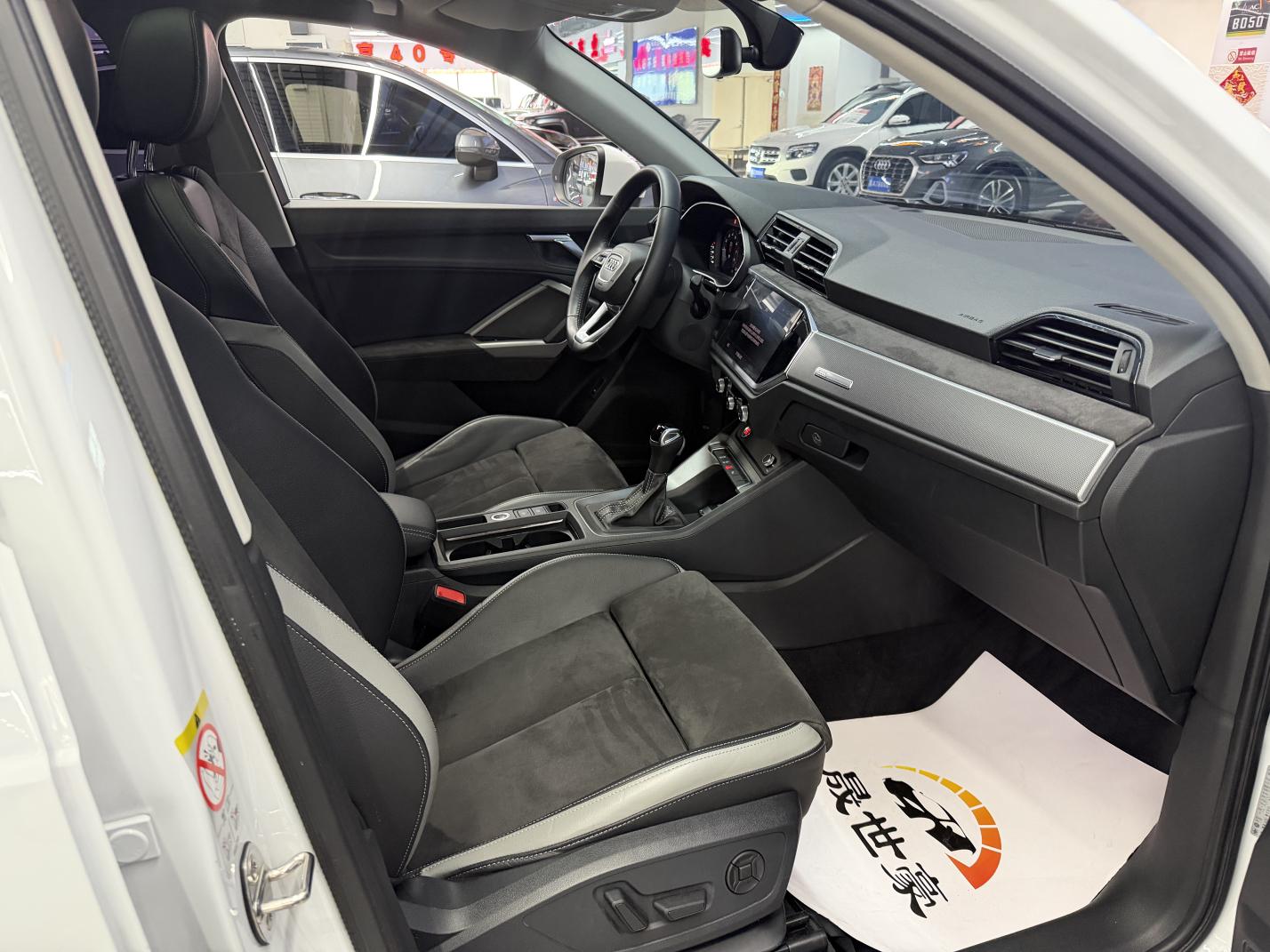 Audi Q3 2022, фото 16