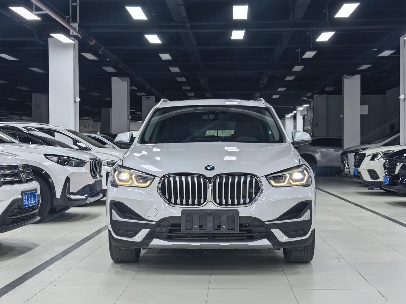 BMW X1 2022, фото 2