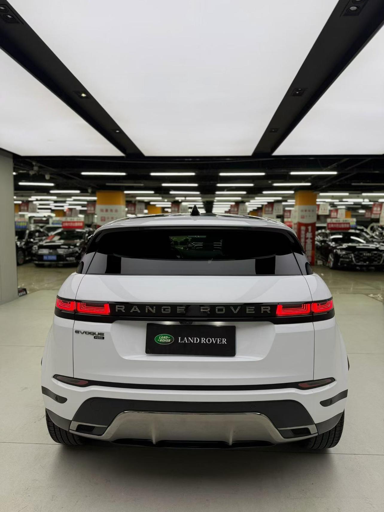 Land Rover Evoque 2021, фото 5