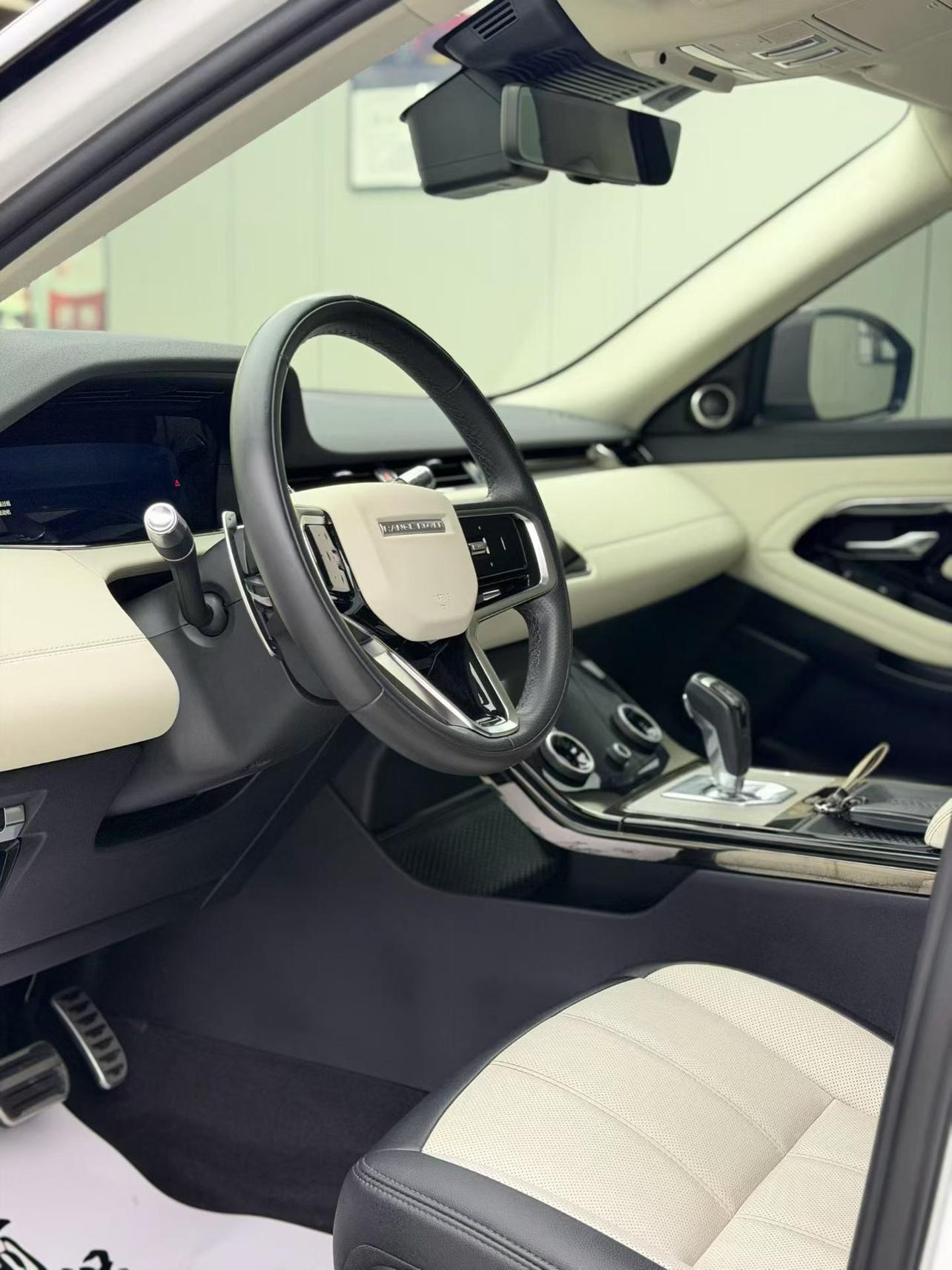 Land Rover Evoque 2021, фото 10