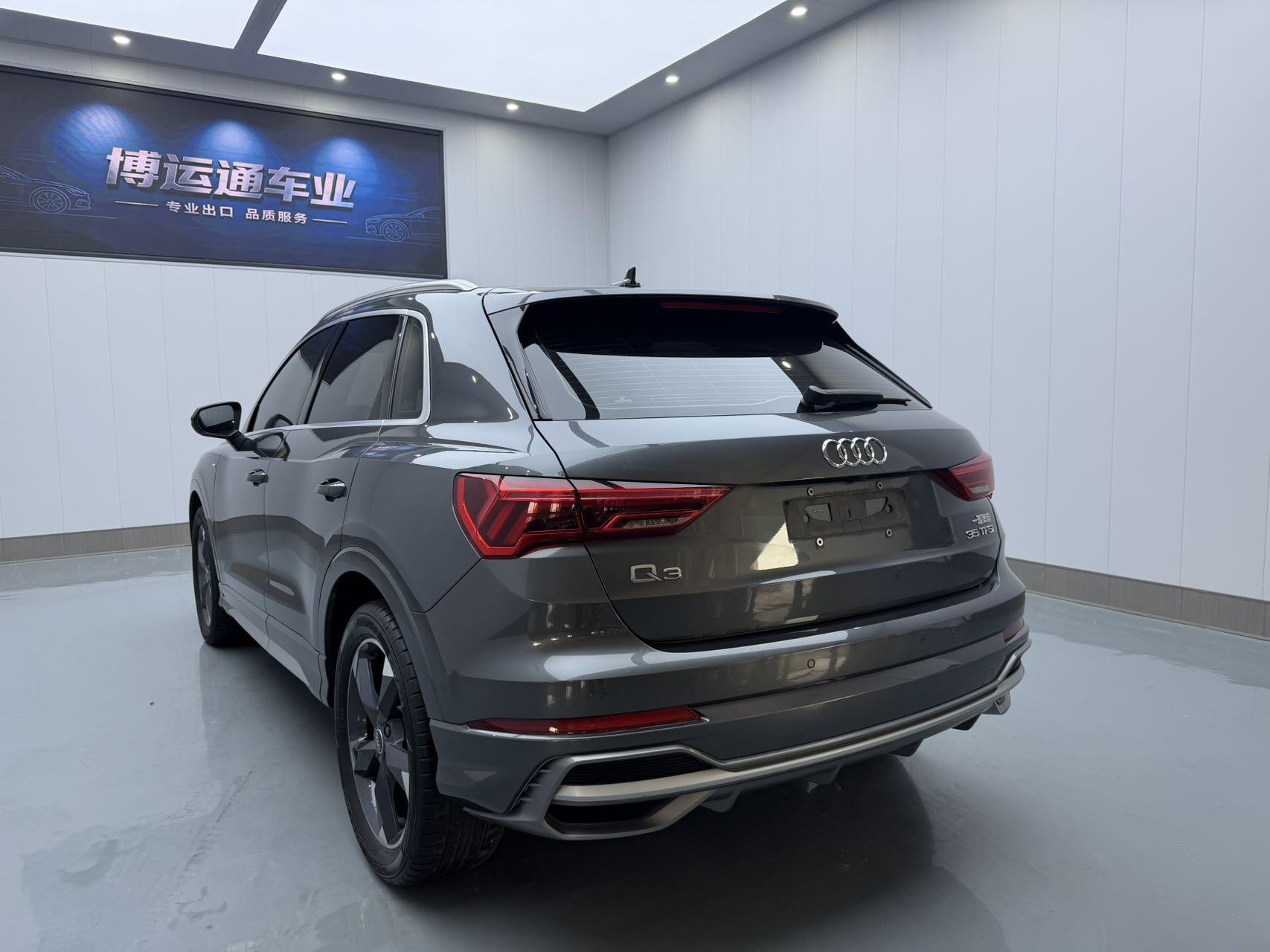 Audi Q3 2022, фото 4
