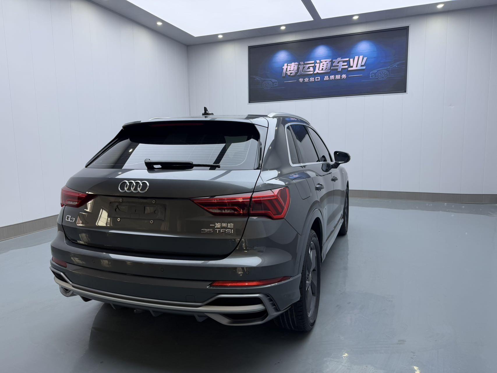 Audi Q3 2022, фото 6