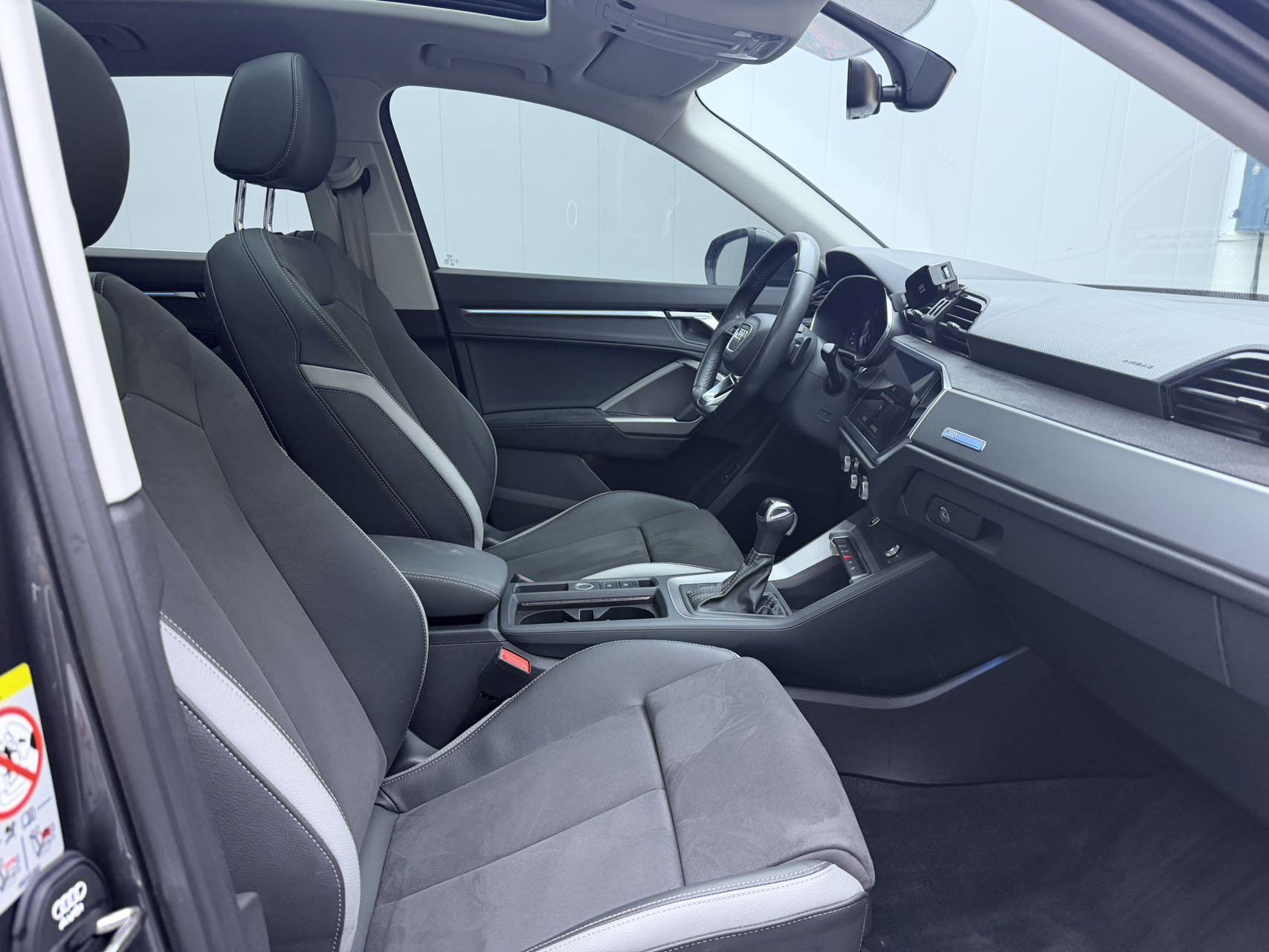 Audi Q3 2022, фото 8